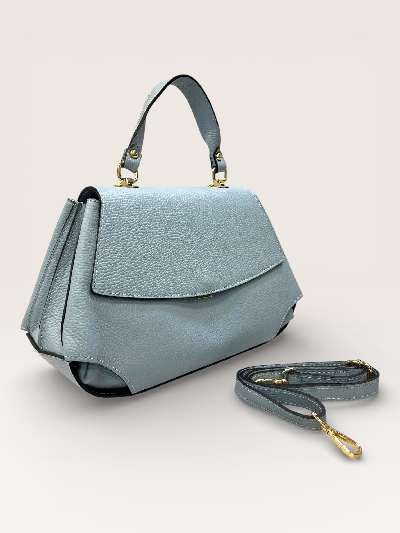 Grossiste CUOIO & CHIC - Sac à bandoulière avec poignée en véritable cuir grainé