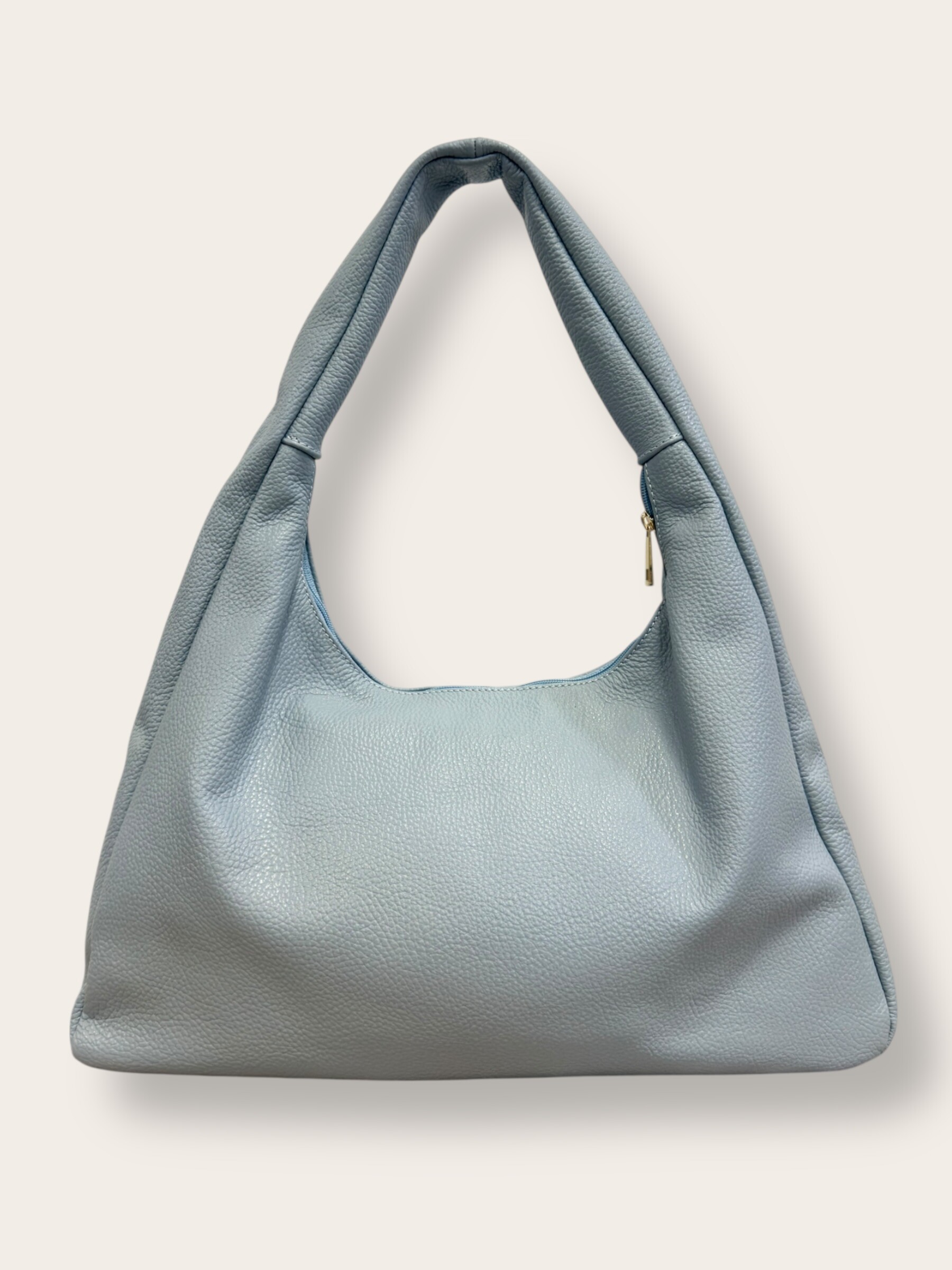 Großhändler CUOIO & CHIC - Maxi Hobo-Schultertasche aus gehämmertem Himmelblauem Leder