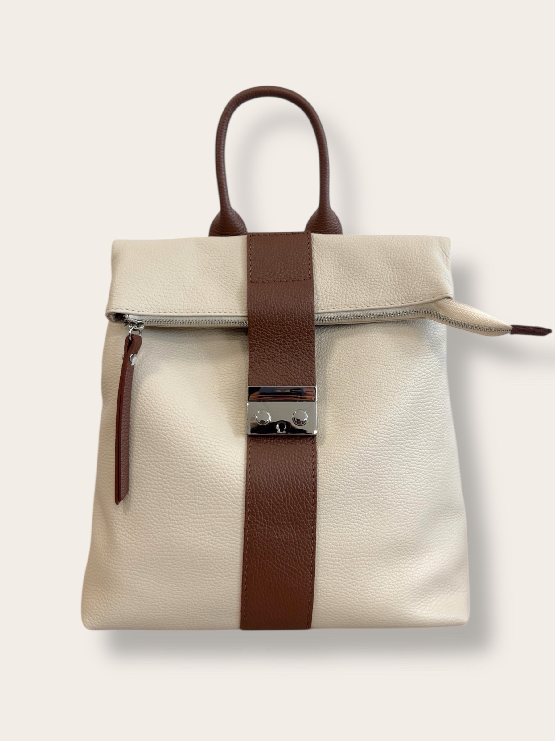 Grossista CUOIO & CHIC - Zaino in pelle martellata