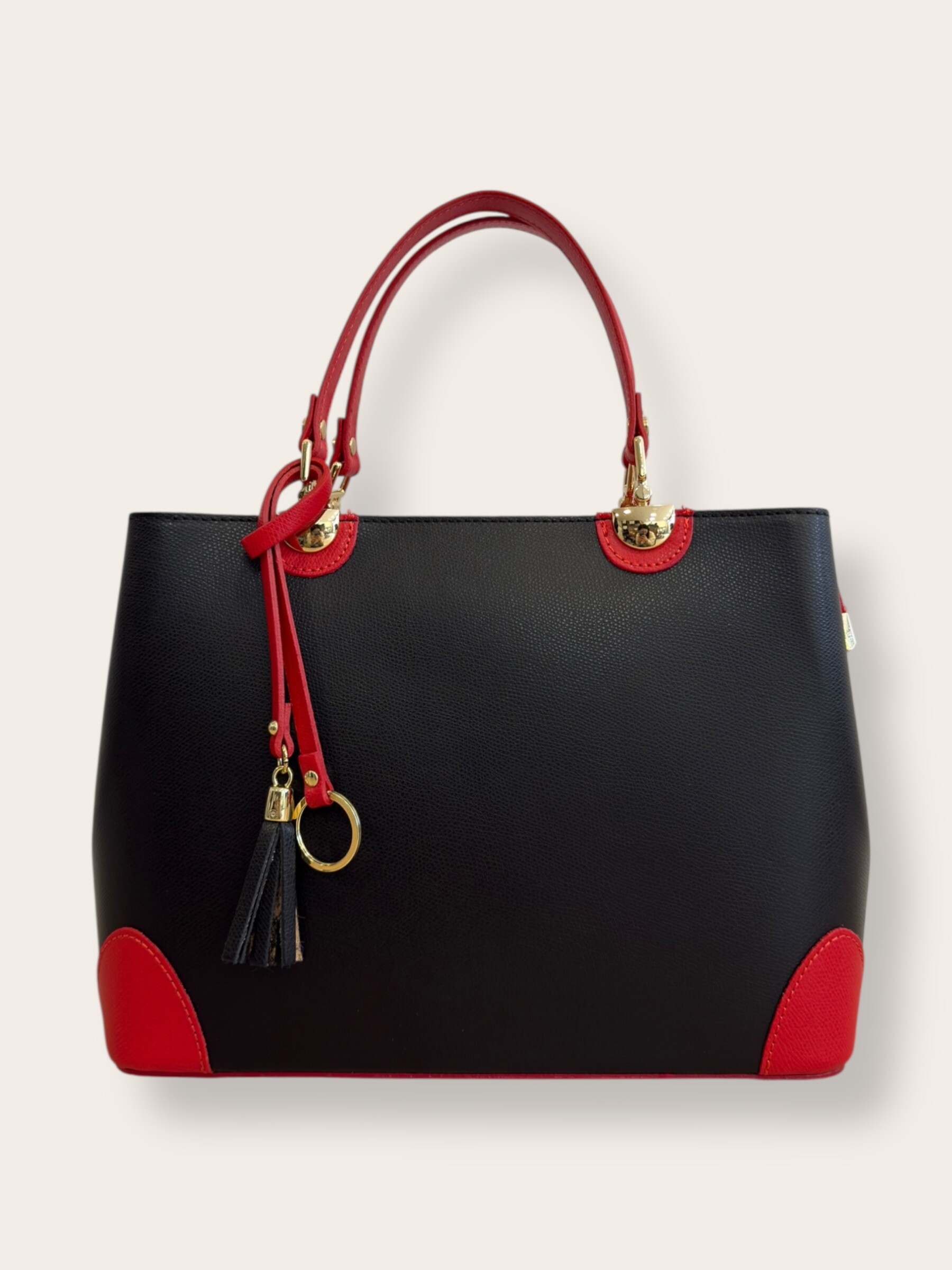 Grossiste CUOIO & CHIC - Sac à main avec pendentif