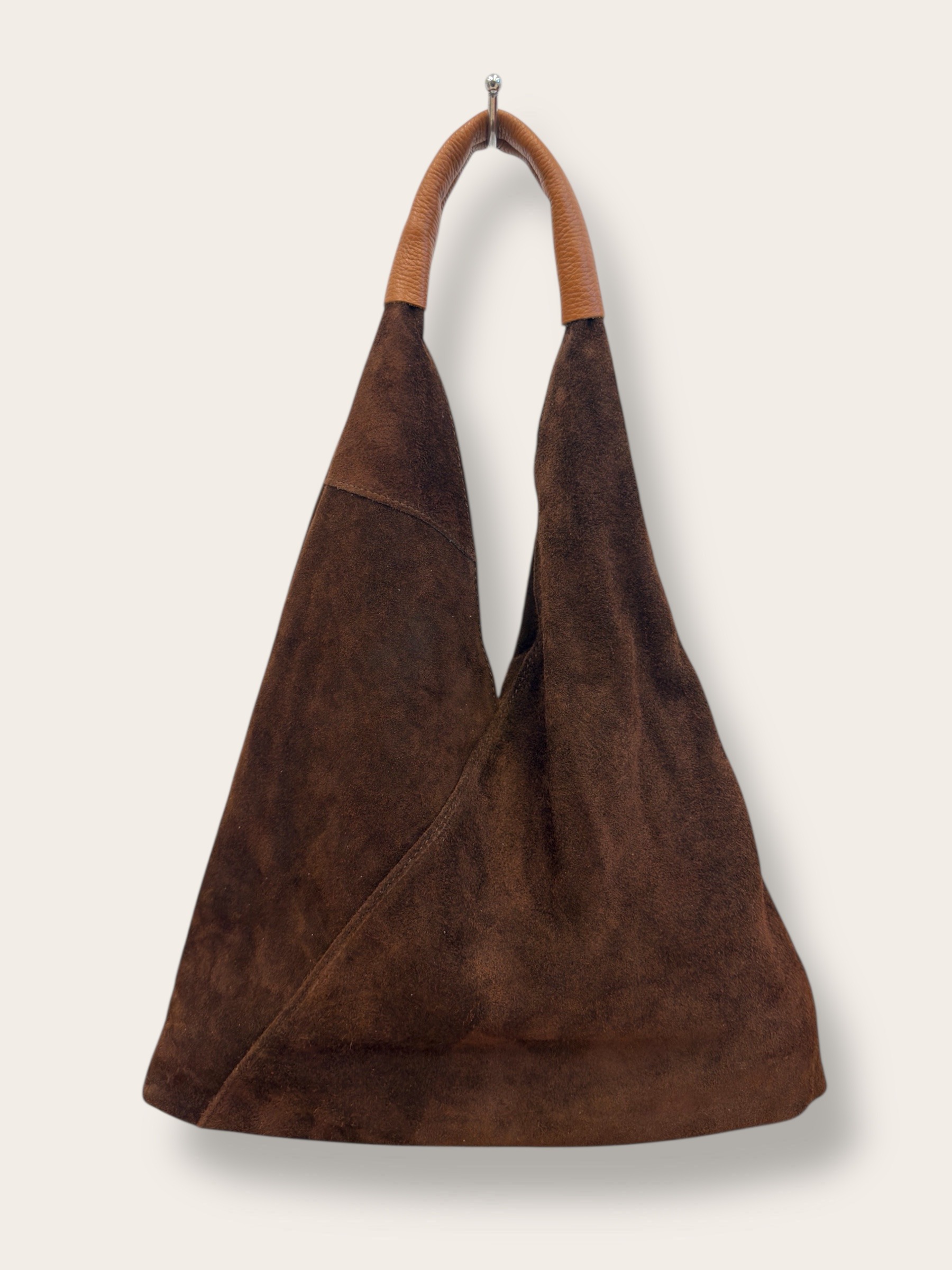 Grossista CUOIO & CHIC - Borsa a spalla in camoscio
