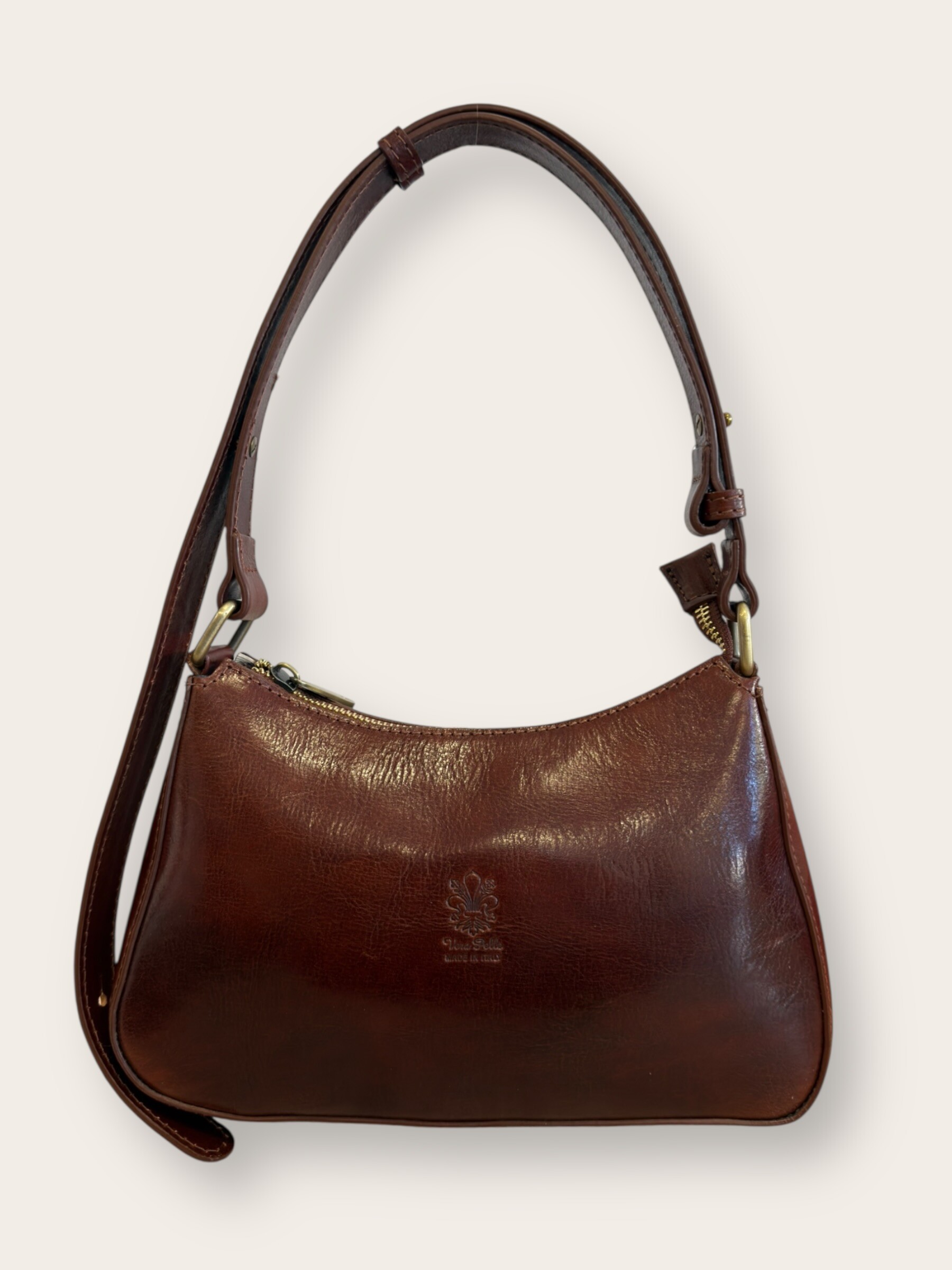 Grossiste CUOIO & CHIC - Sac à Épaule en Cuir Tamponné