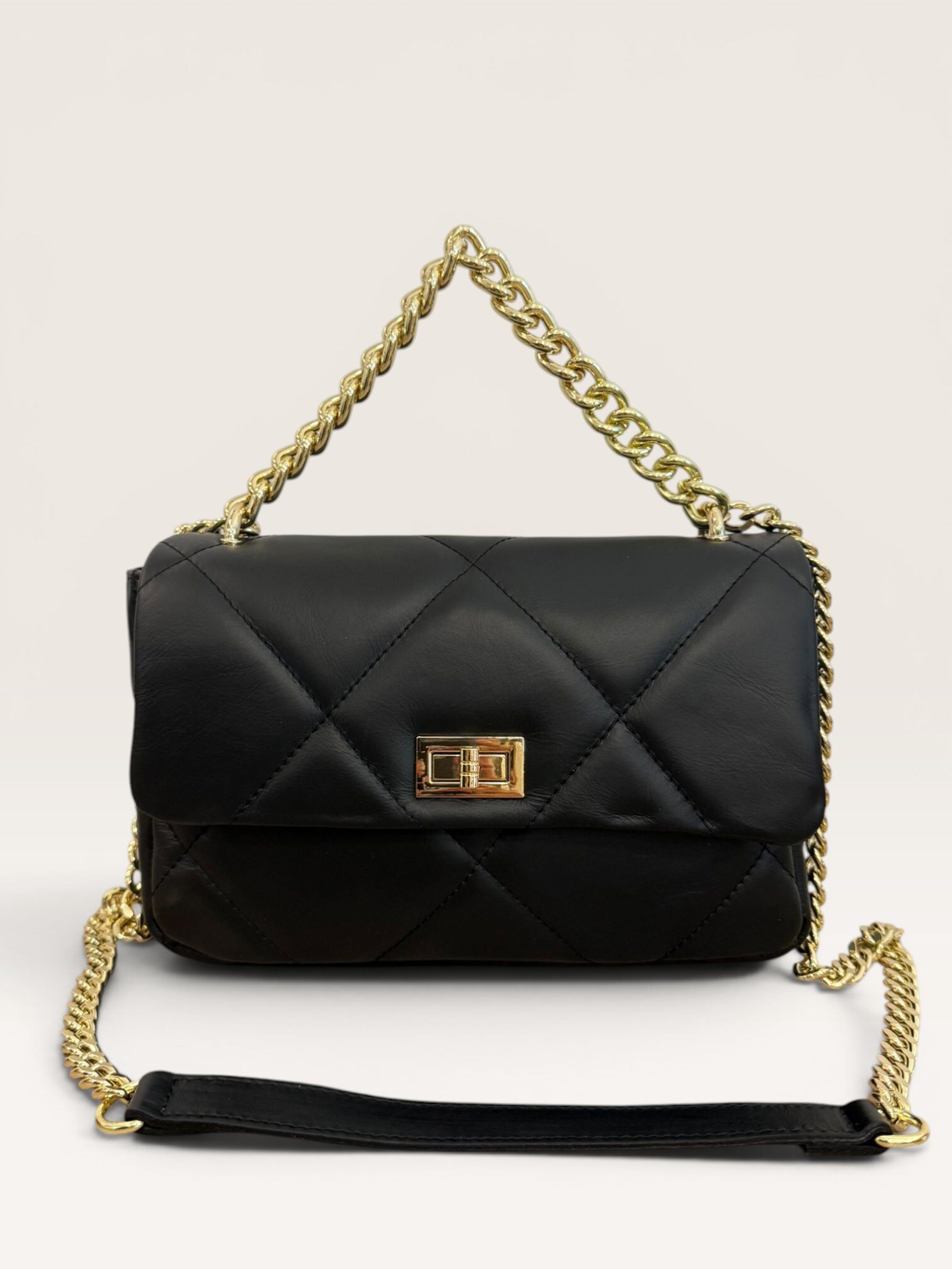 Wholesaler CUOIO & CHIC - Elegant Quilted Shoulder Bag