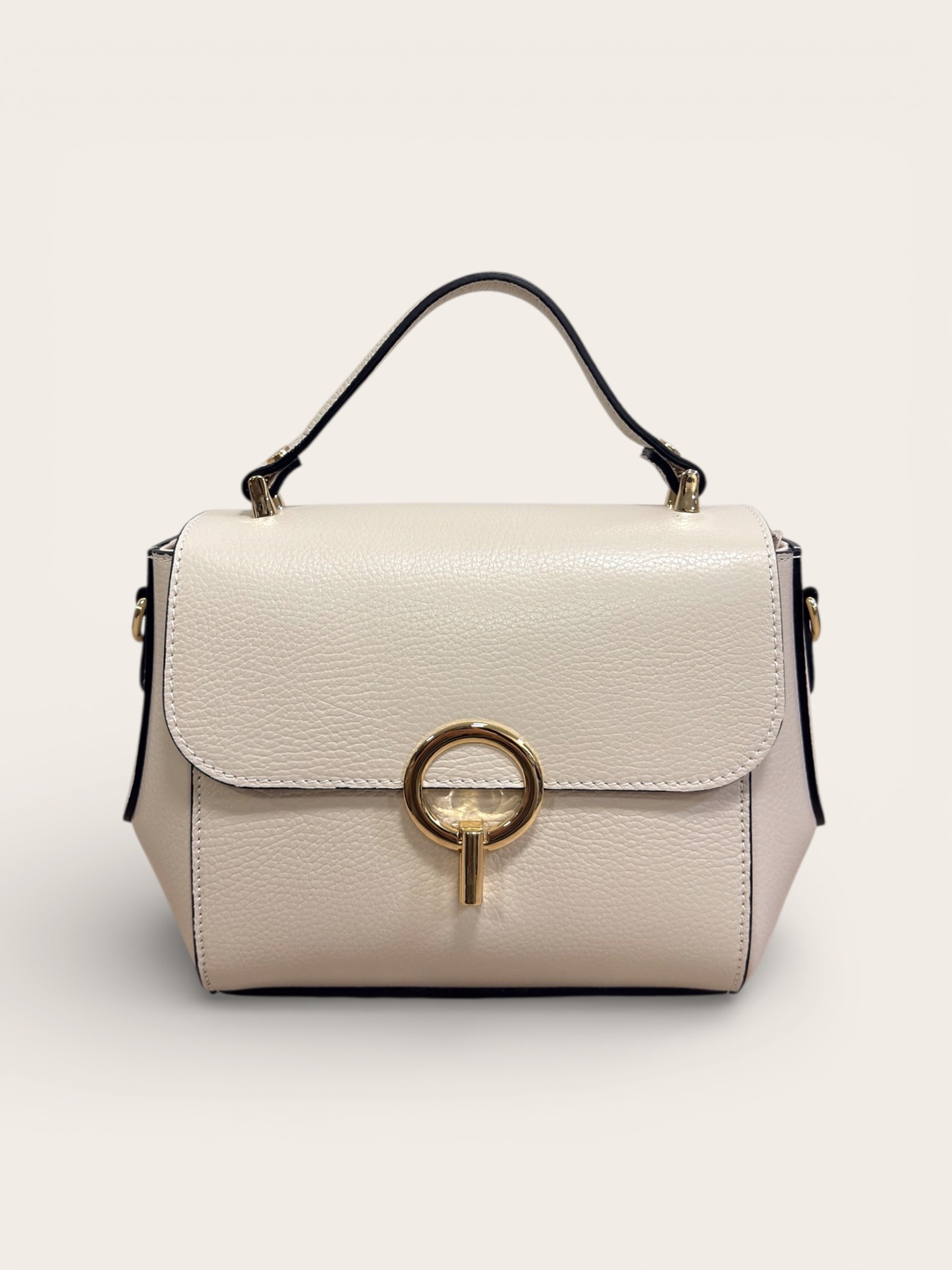 Mayorista CUOIO & CHIC - Bolso de mano estructurado con solapa