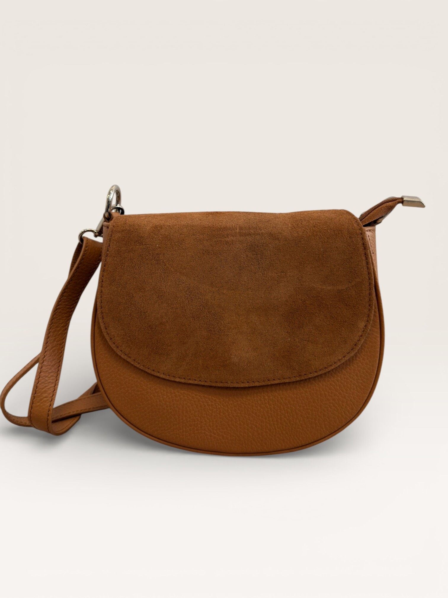 Wholesaler CUOIO & CHIC - Suede flap crossbody bag
