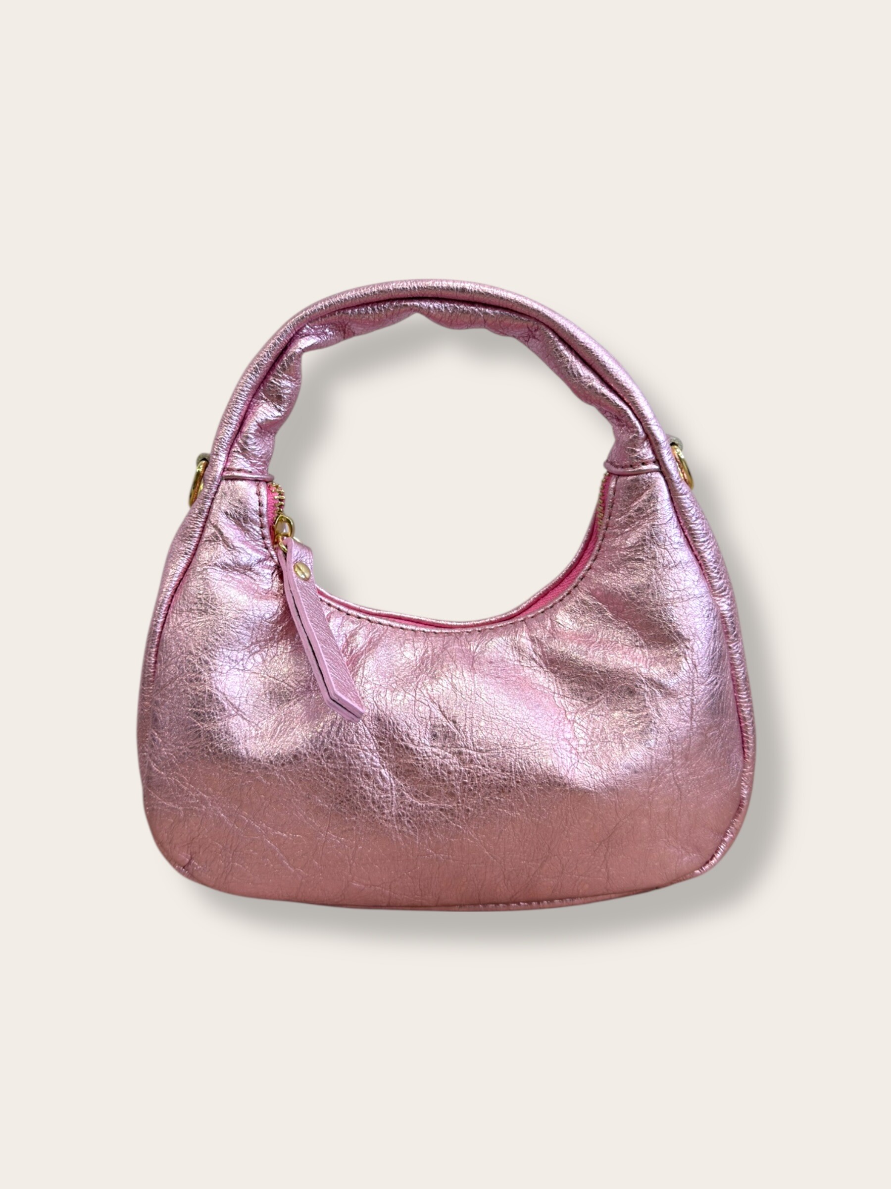 Wholesaler CUOIO & CHIC - Elegant Laminated Leather Handbag