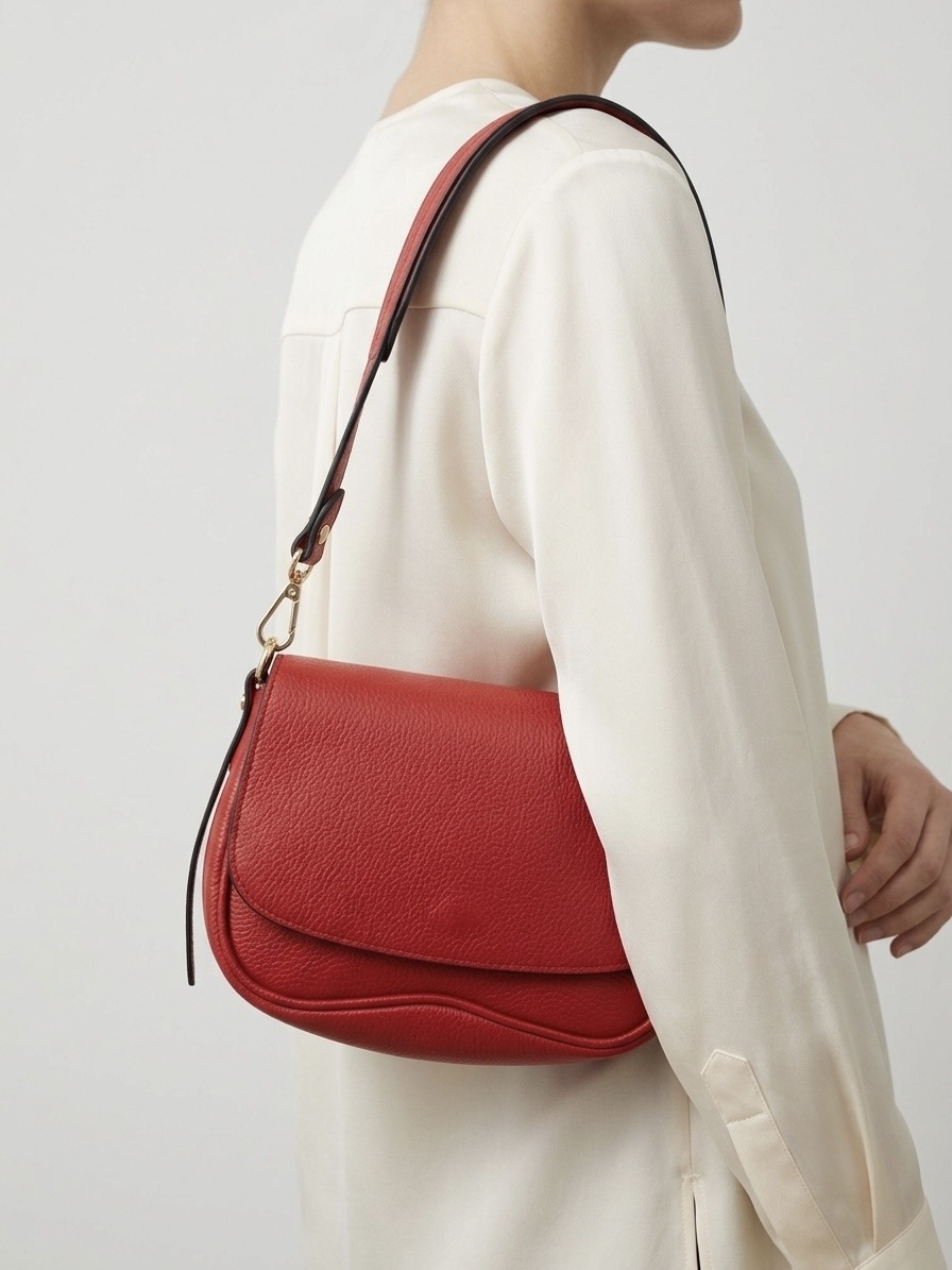 Wholesaler CUOIO & CHIC - Hammered Leather Shoulder Bag