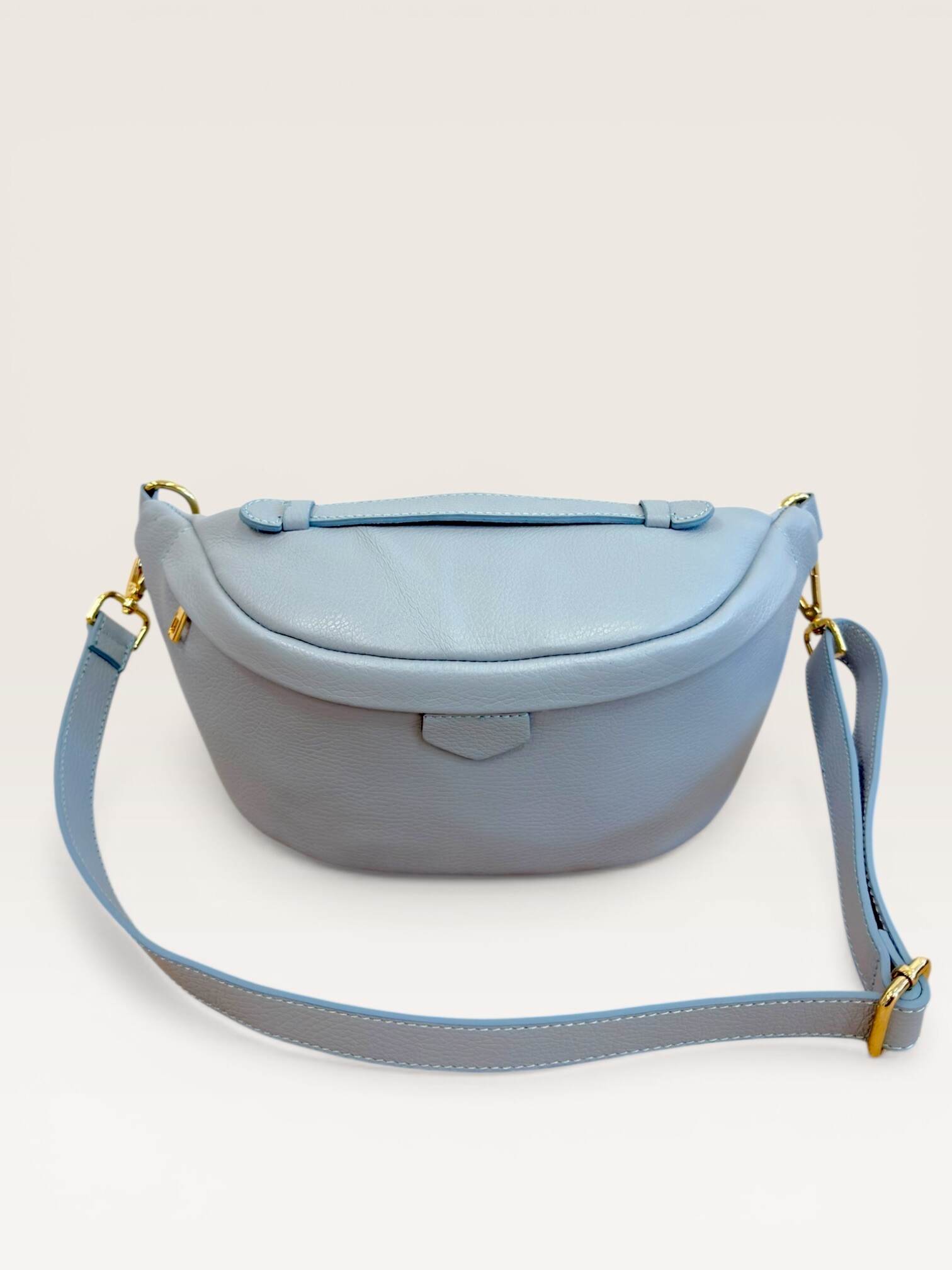 Grossista CUOIO & CHIC - Marsupio da donna in pelle martellata