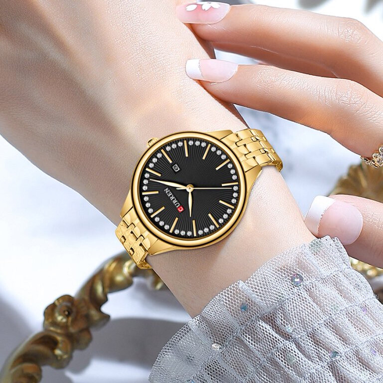 Wholesaler CURREN - Women's trendy watch Currenate Water Resistant steel bracelet 30m