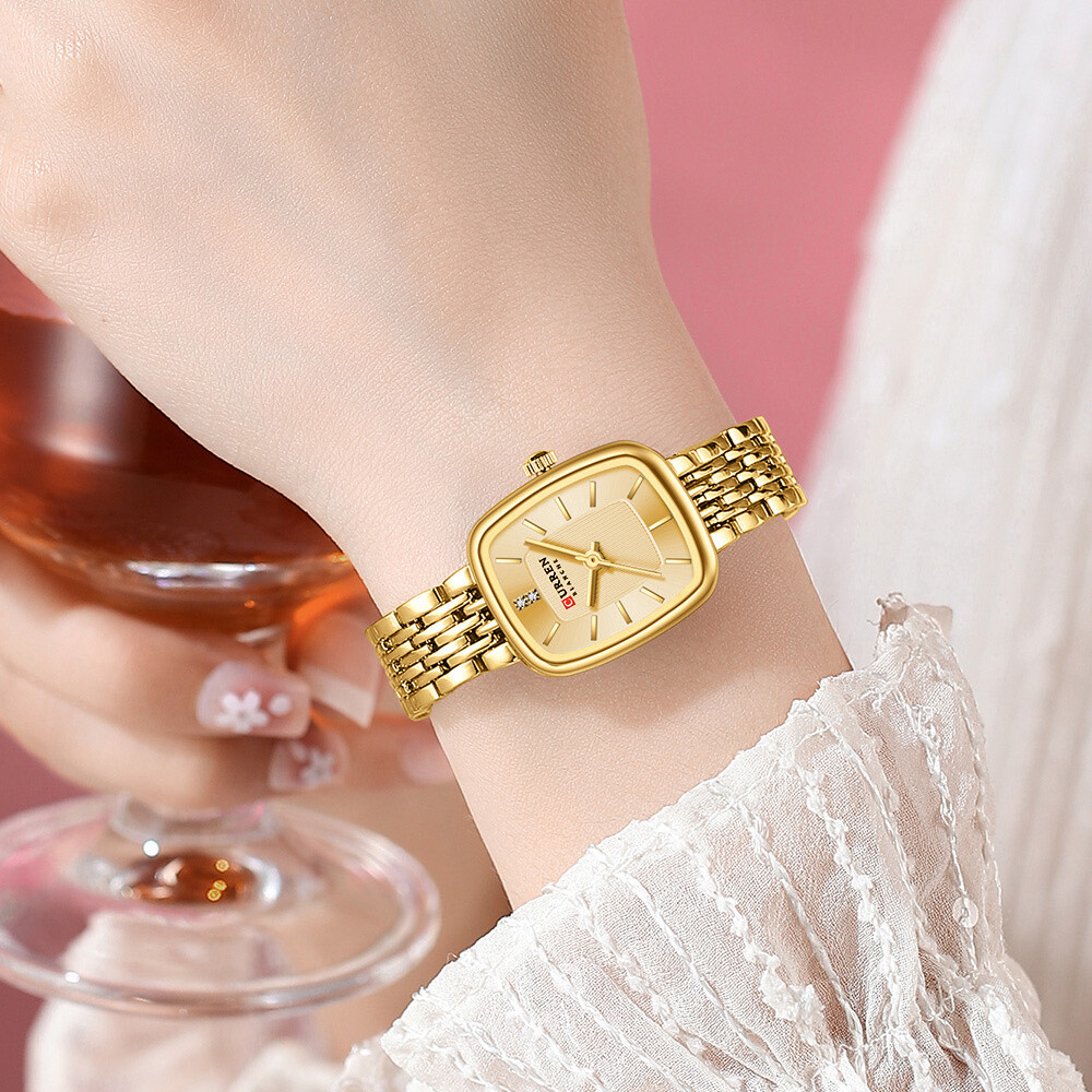 Wholesaler CURREN - Women's trendy watch Currenate Water Resistant steel bracelet 30m
