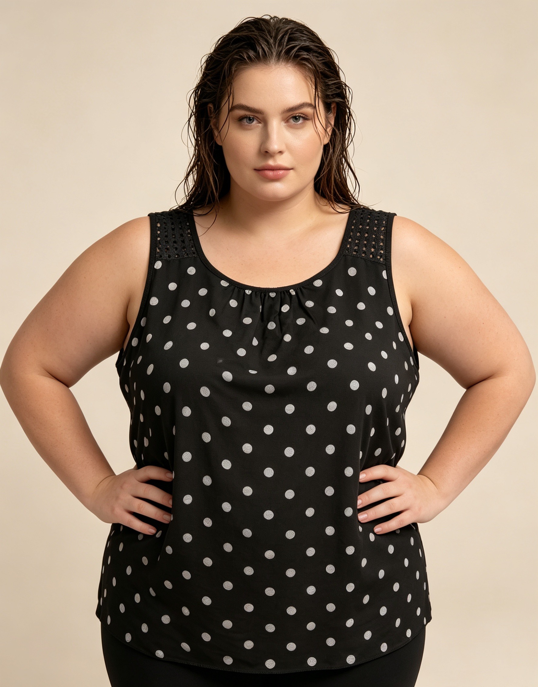 Grossiste CURVY RONDE (Grande Taille/Over Size) - Débardeur à pois avec détails en dentelle taille unique