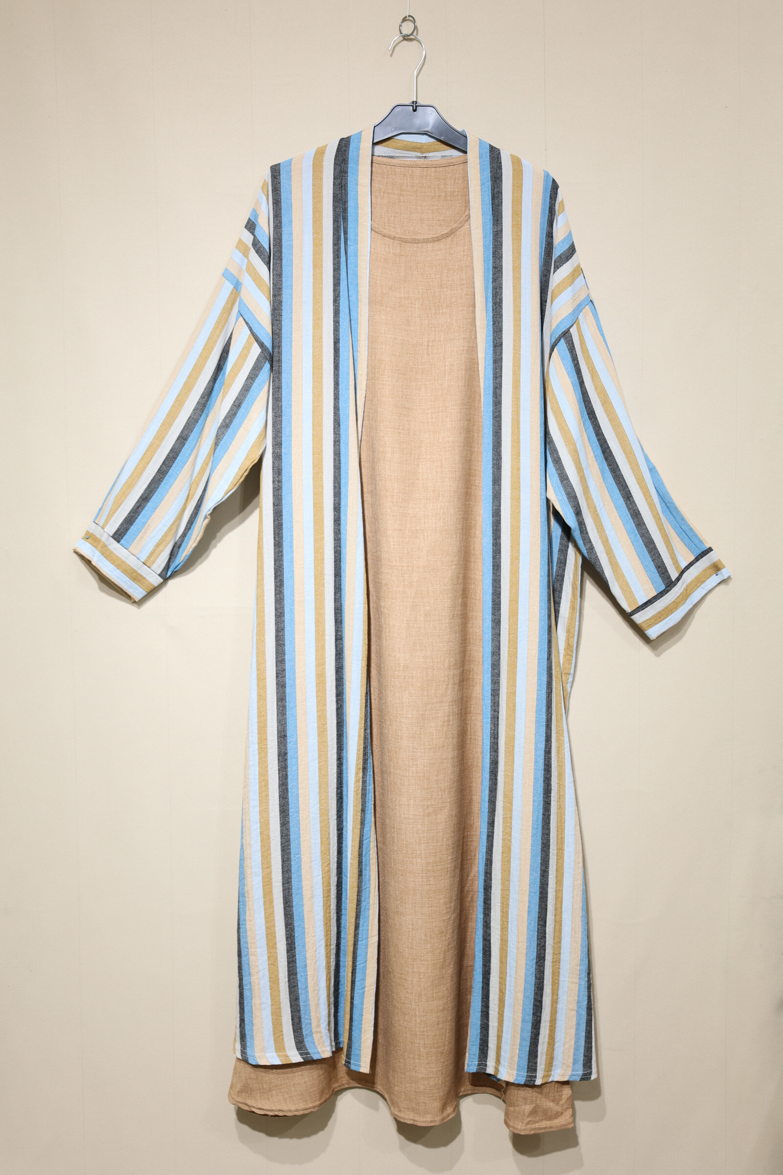 Wholesaler D&B - KIMONO 4841