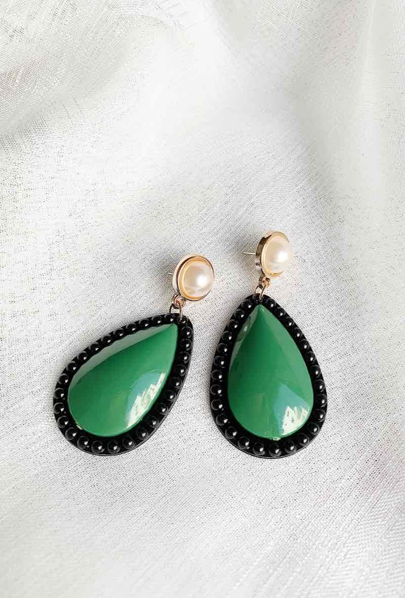 Wholesaler D Bijoux - Colored plastic drop earrings