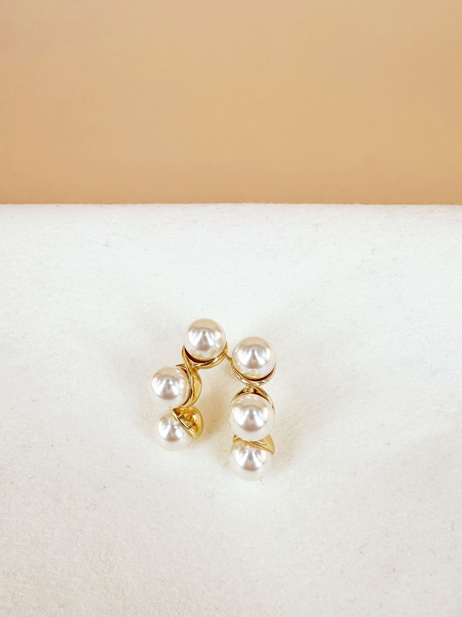 Wholesaler D Bijoux - stainless steel 3 pearls earrings