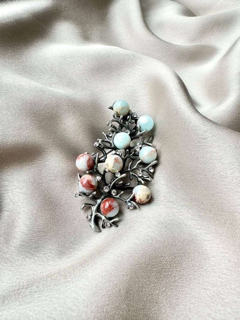 Großhändler D Bijoux - Baumbrosche und Natursteinperlen