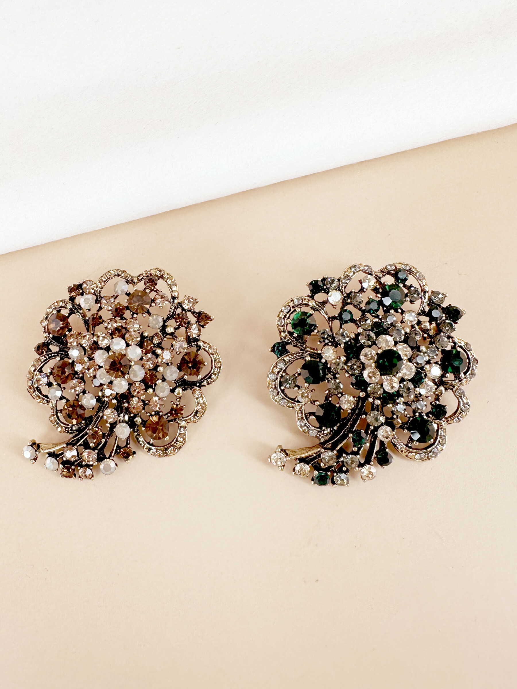 Grossista D Bijoux - Spilla fiore strass