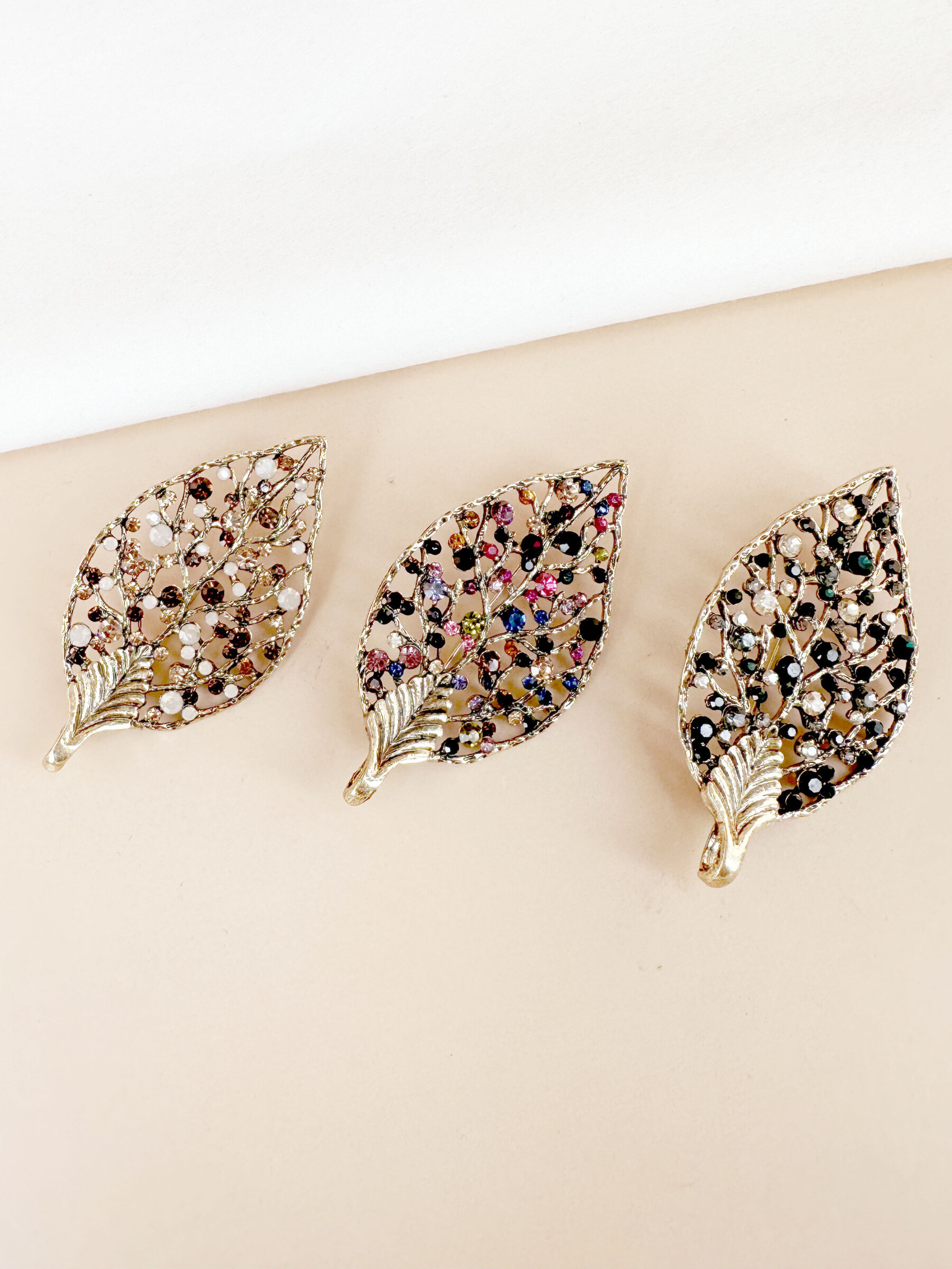 Mayorista D Bijoux - Broche de hoja con estrás