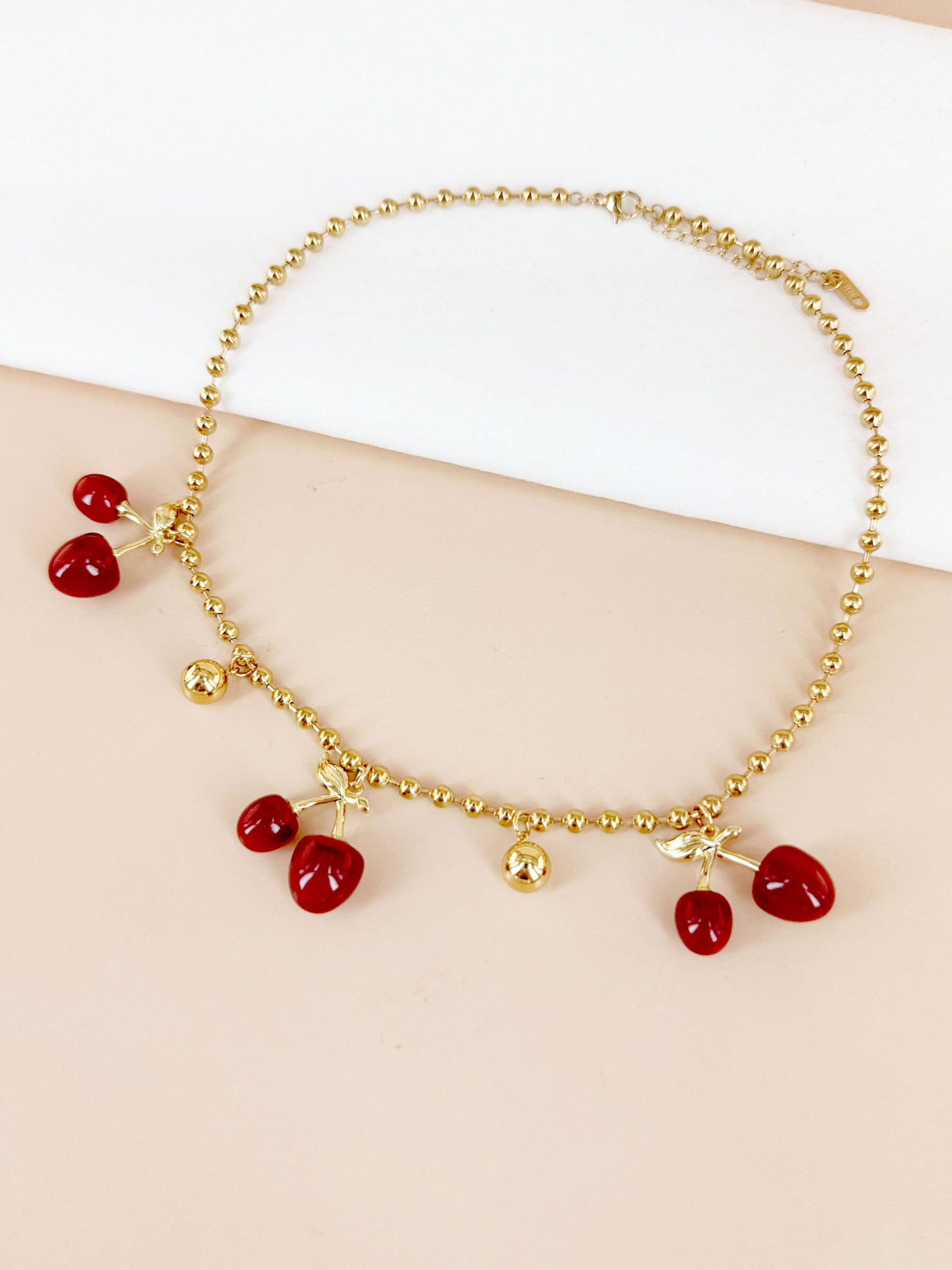 Grossiste D Bijoux - Collier avec multiples cerises en acier inoxydable