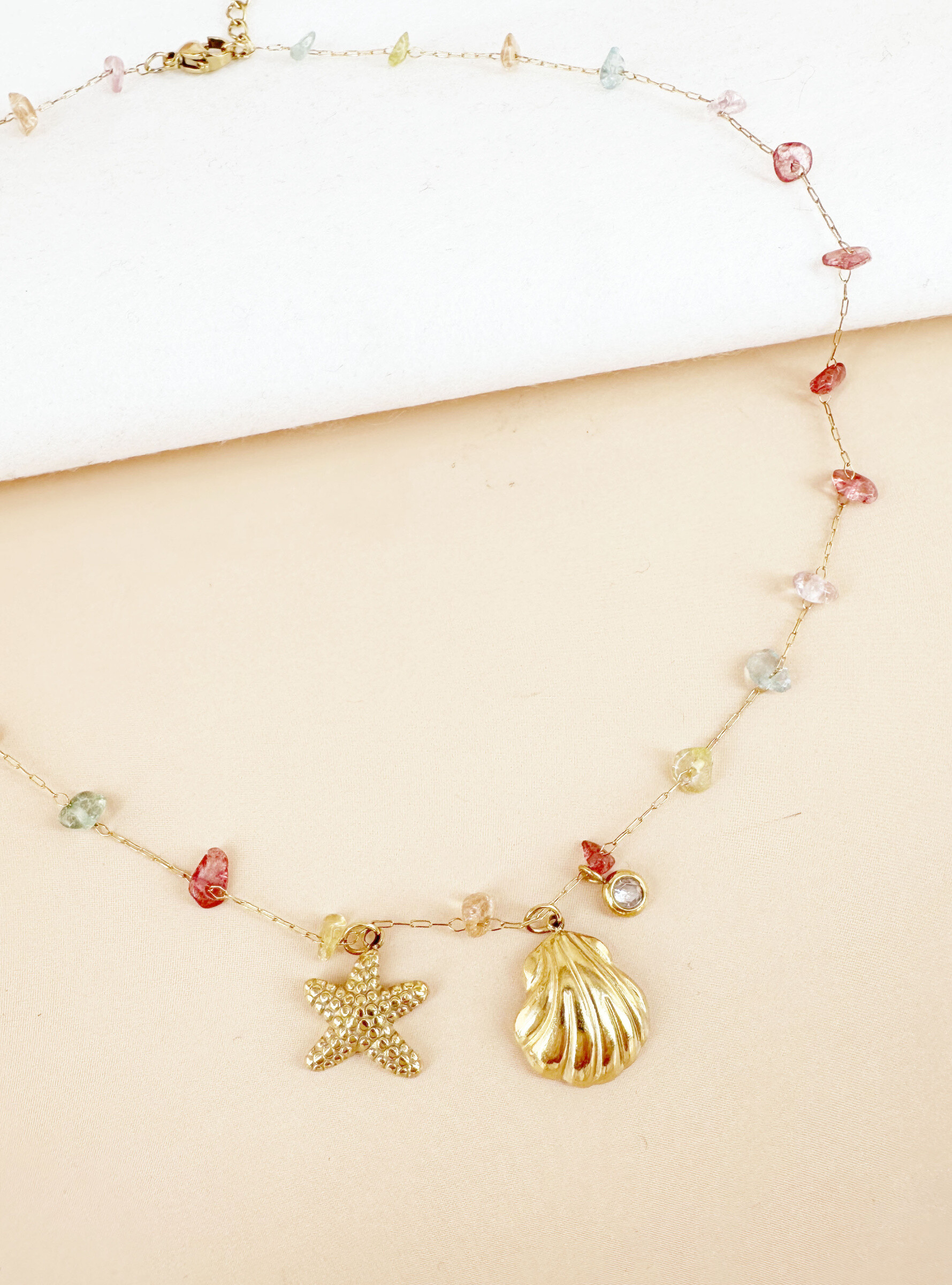 Grossiste D Bijoux - Collier pierres et coquillages en acier inoxydable