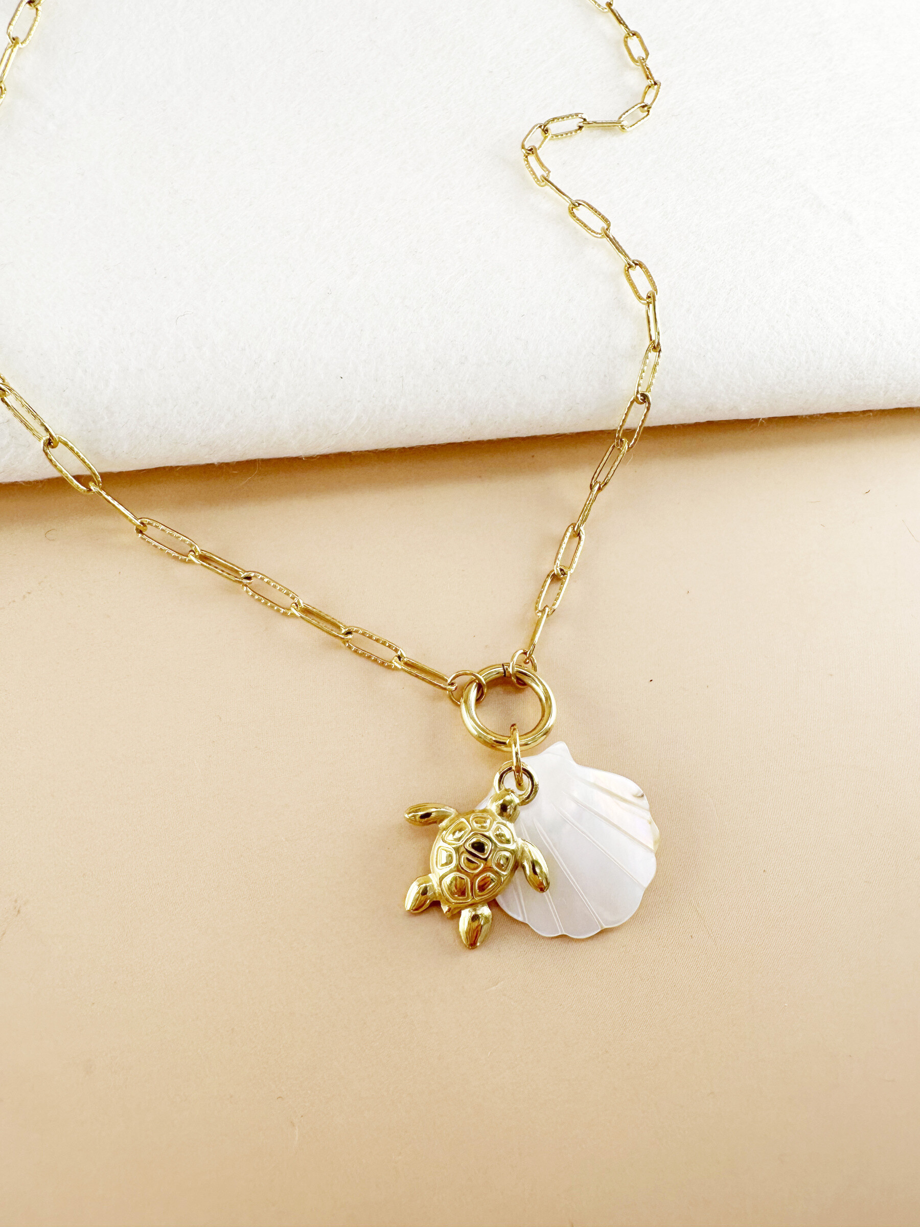 Wholesaler D Bijoux - Stainless steel shell and turtle charms necklace