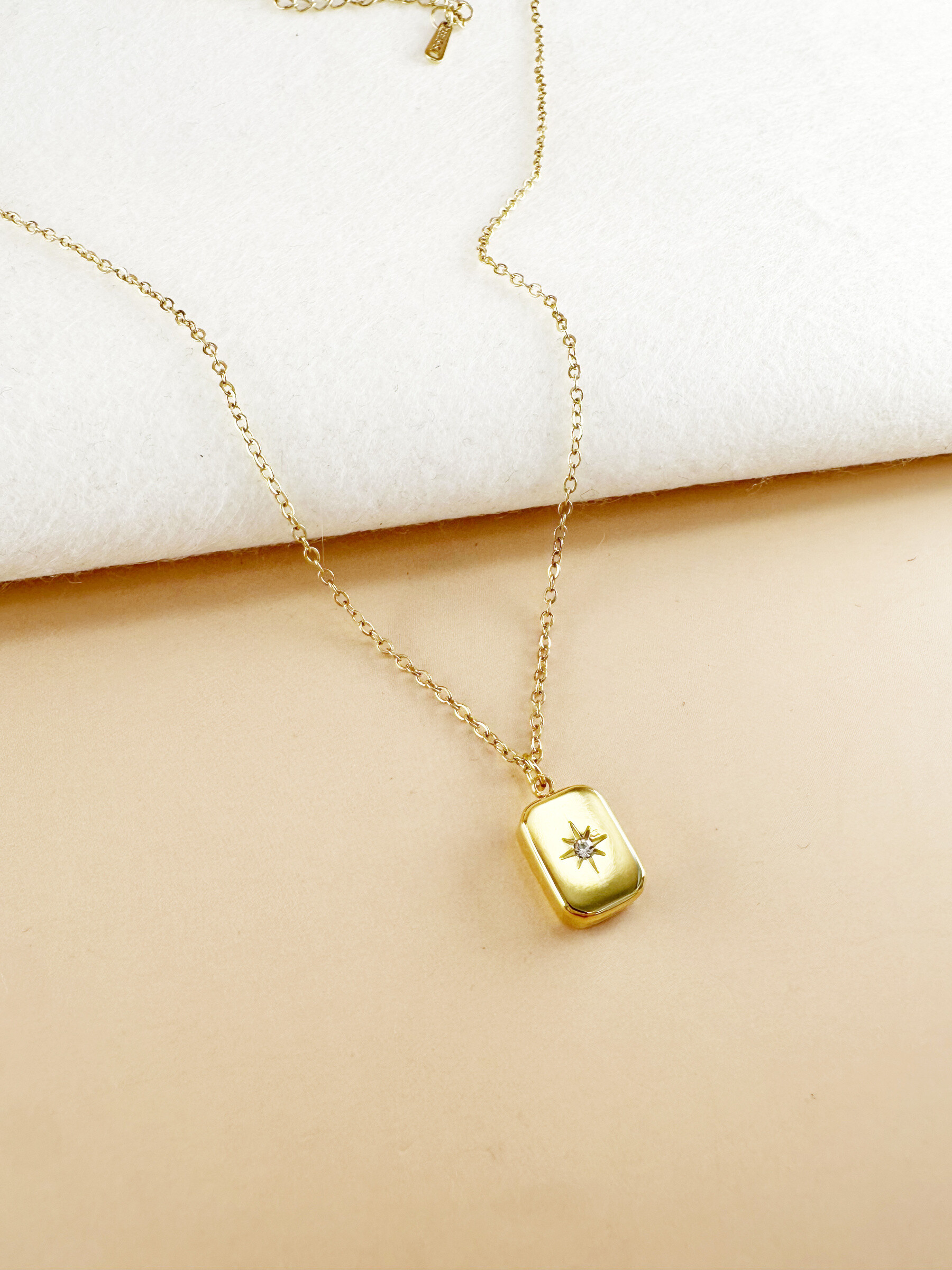 Wholesaler D Bijoux - Stainless steel star medallion necklace