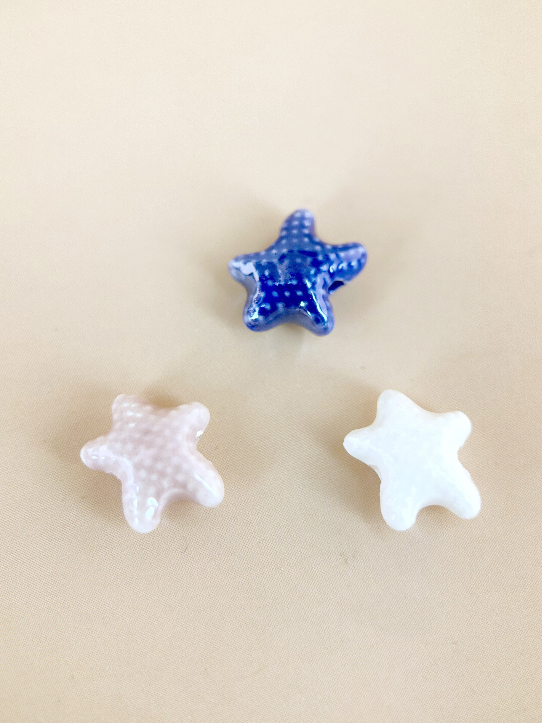 Grossista D Bijoux - Pearl a stella in ceramica e smalto - lotto di 5 pezzi