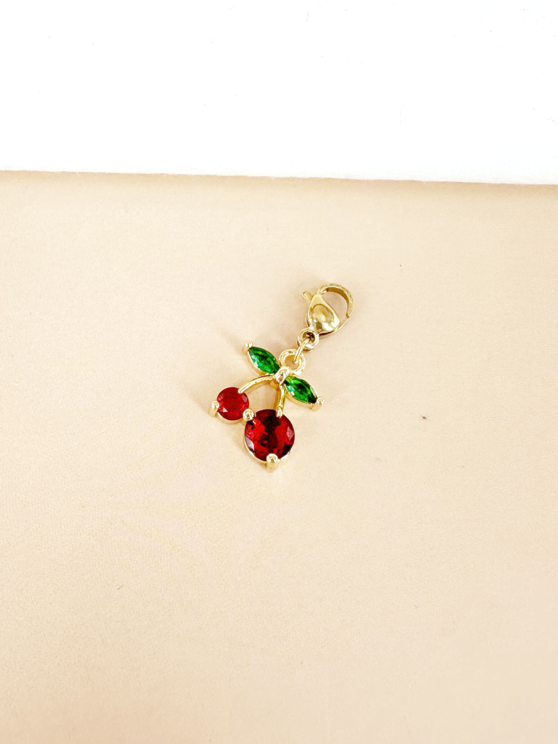 Grossiste D Bijoux - Charms breloque Cerise
