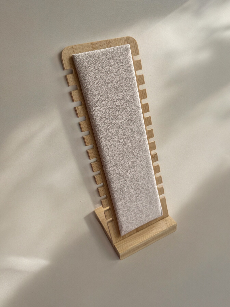 Mayorista D Bijoux - Expositor de tela de madera.