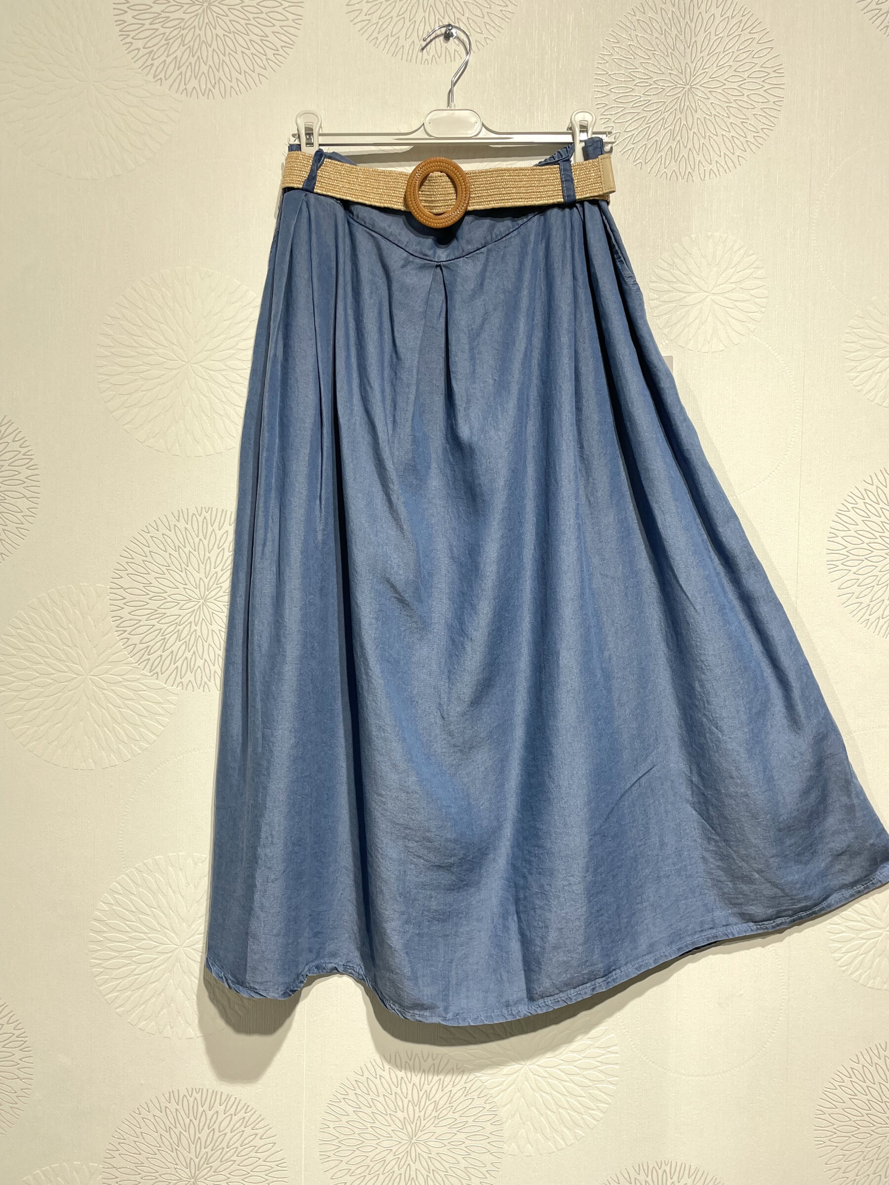 Grossiste D&L CREATION - Jupe longue évasée avec ceinture en jean tencel T38 à T52