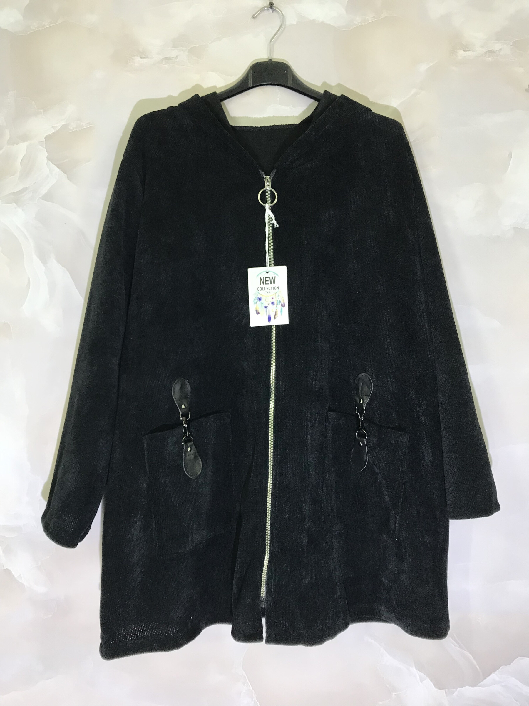 Wholesaler D&L Creation - Velvet hooded vest with accessories on the pockets