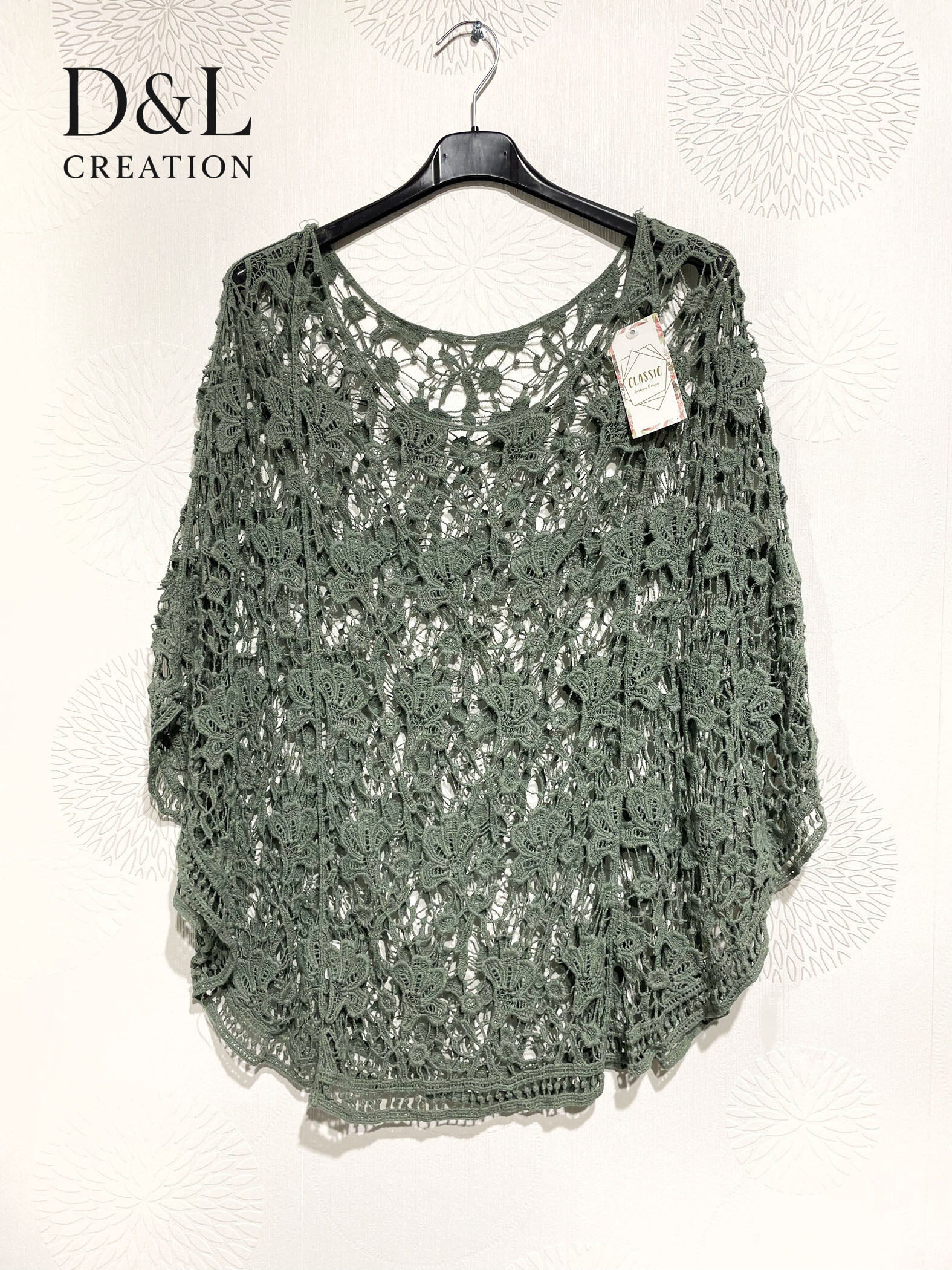 Grossiste D&L CREATION - Gilet poncho en dentelle uni T40 à T52