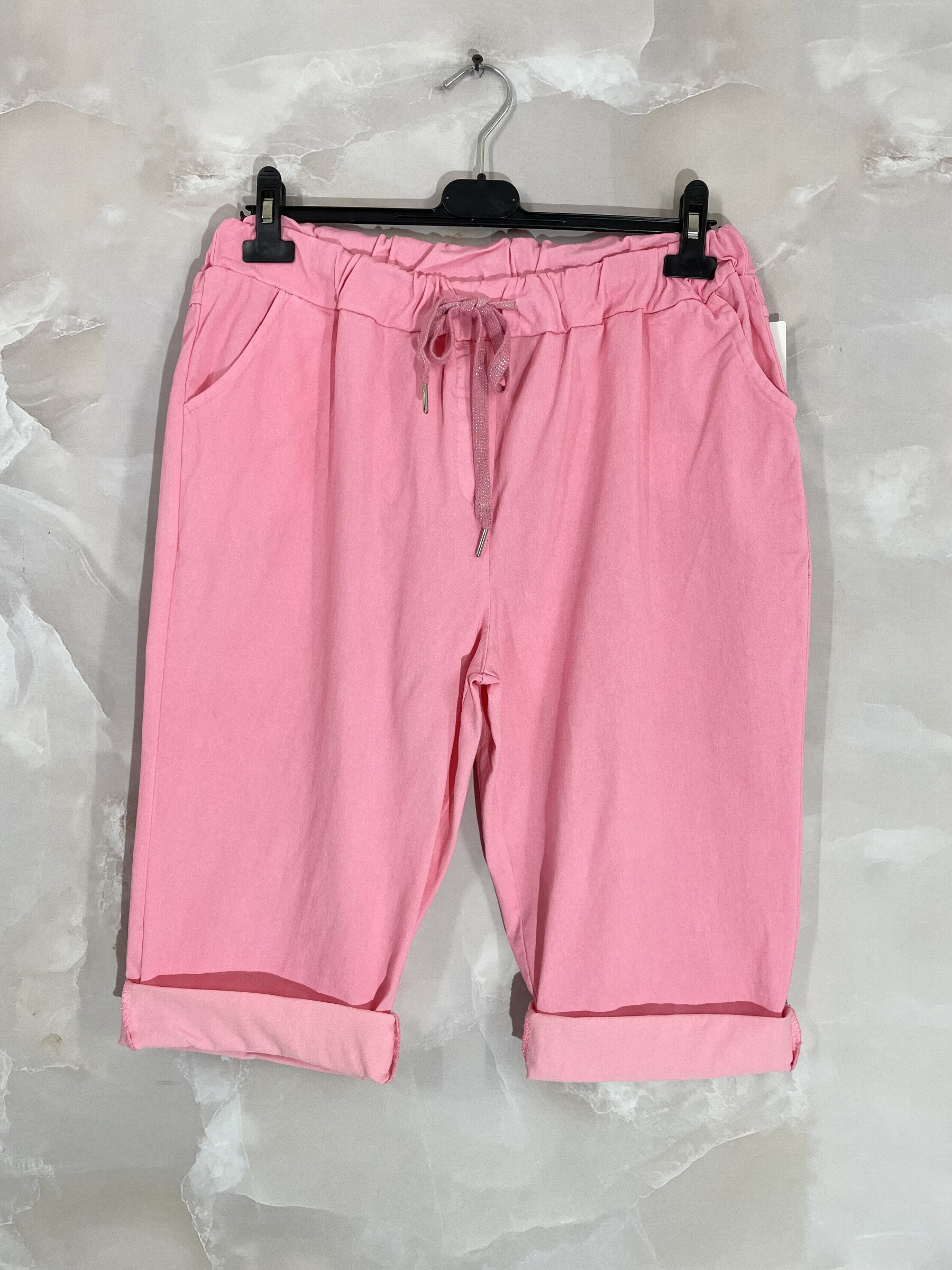 Grossiste D&L CREATION - Pantacourt grande taille ultra stretch T40 à T52