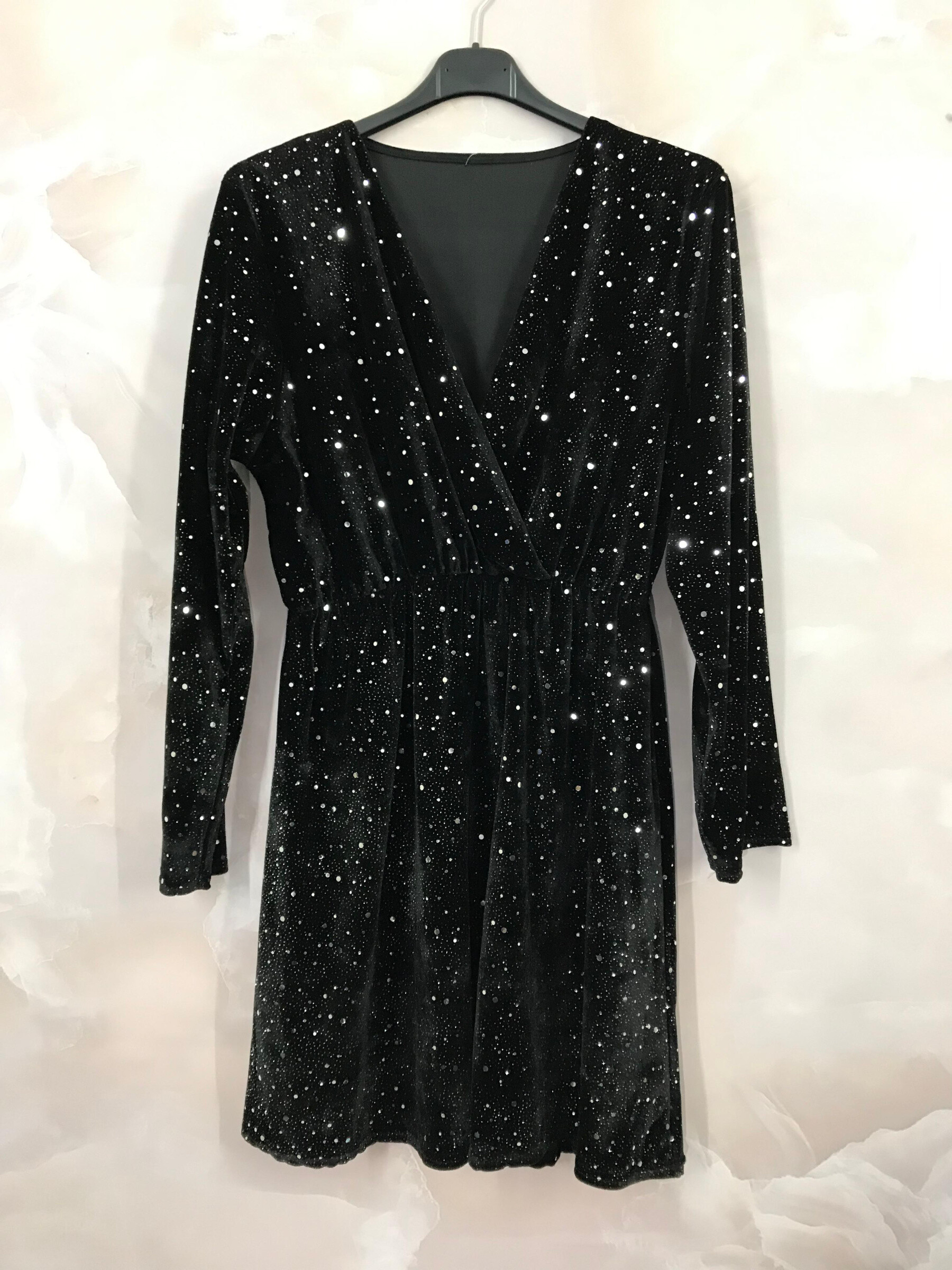 Grossista D&L CREATION - Abito incrociato in velluto con paillettes