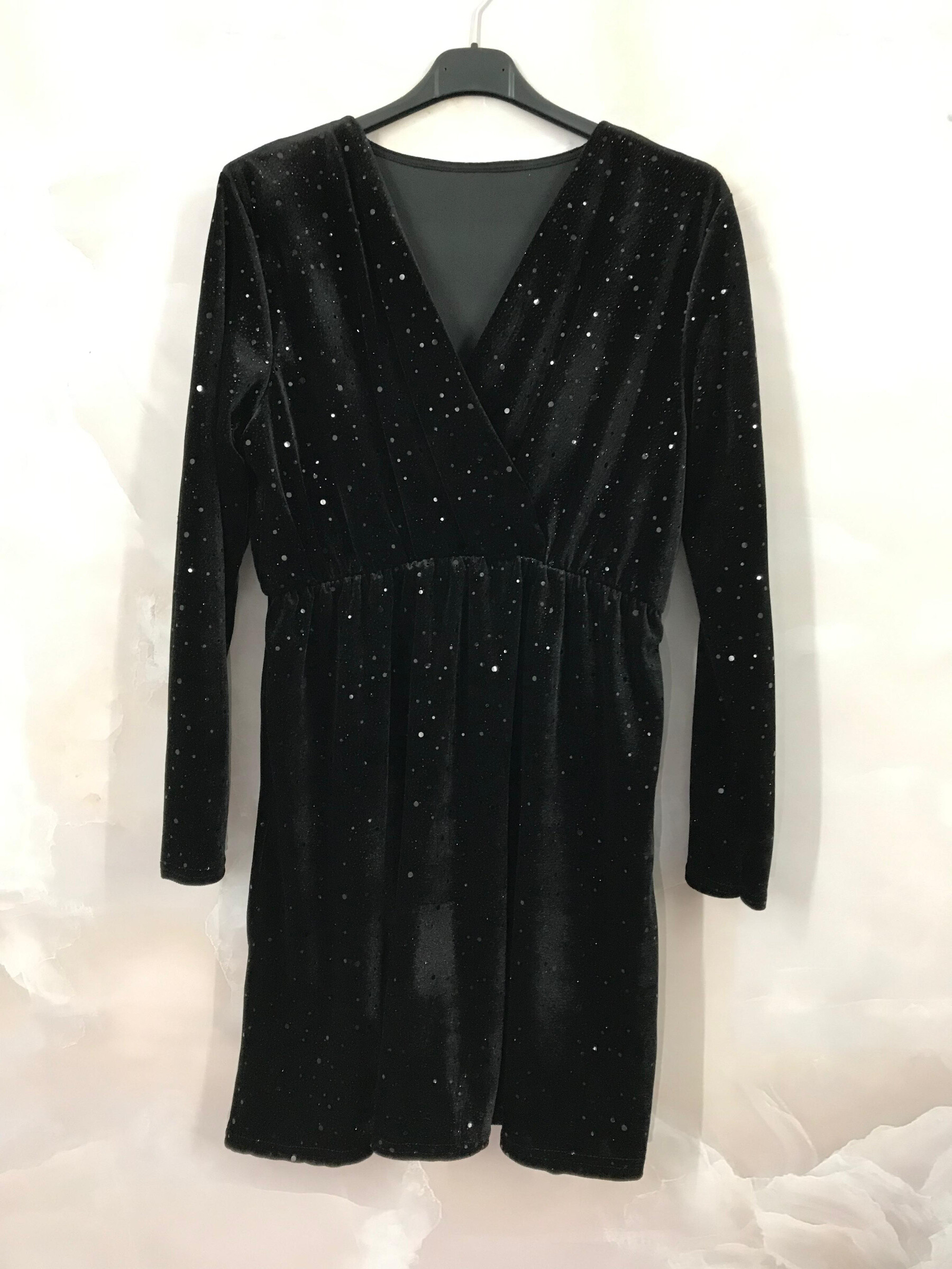 Grossista D&L CREATION - Abito incrociato in velluto con paillettes