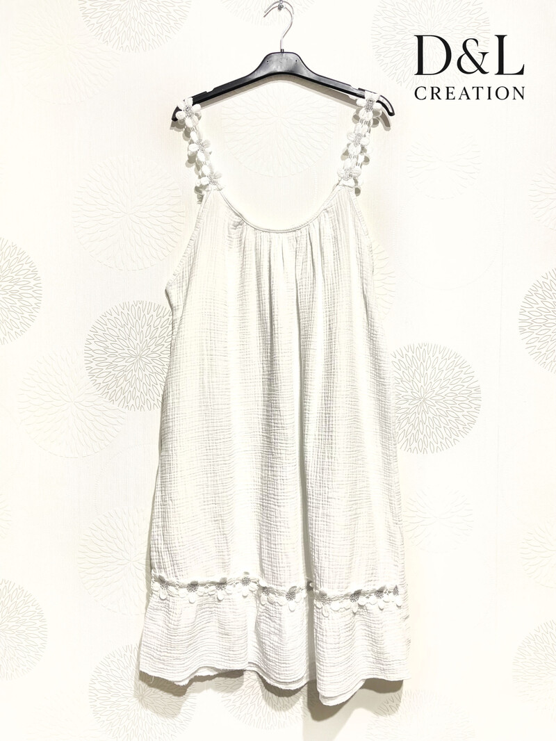 Double cotton gauze dress with flower print on straps size 38 to 50 Double cotton gauze dress with flower print on straps size 38 to 50