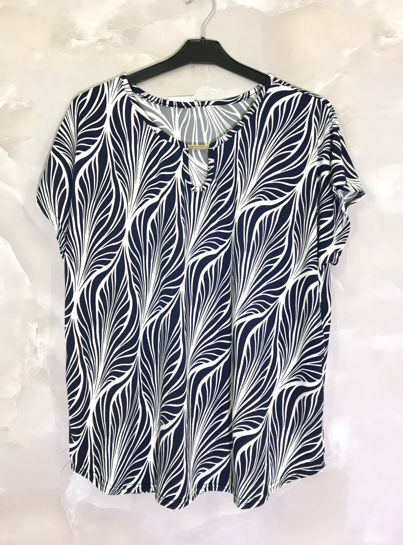 Grossista D&L CREATION - Top maniche corte stampato con piccolo accessorio