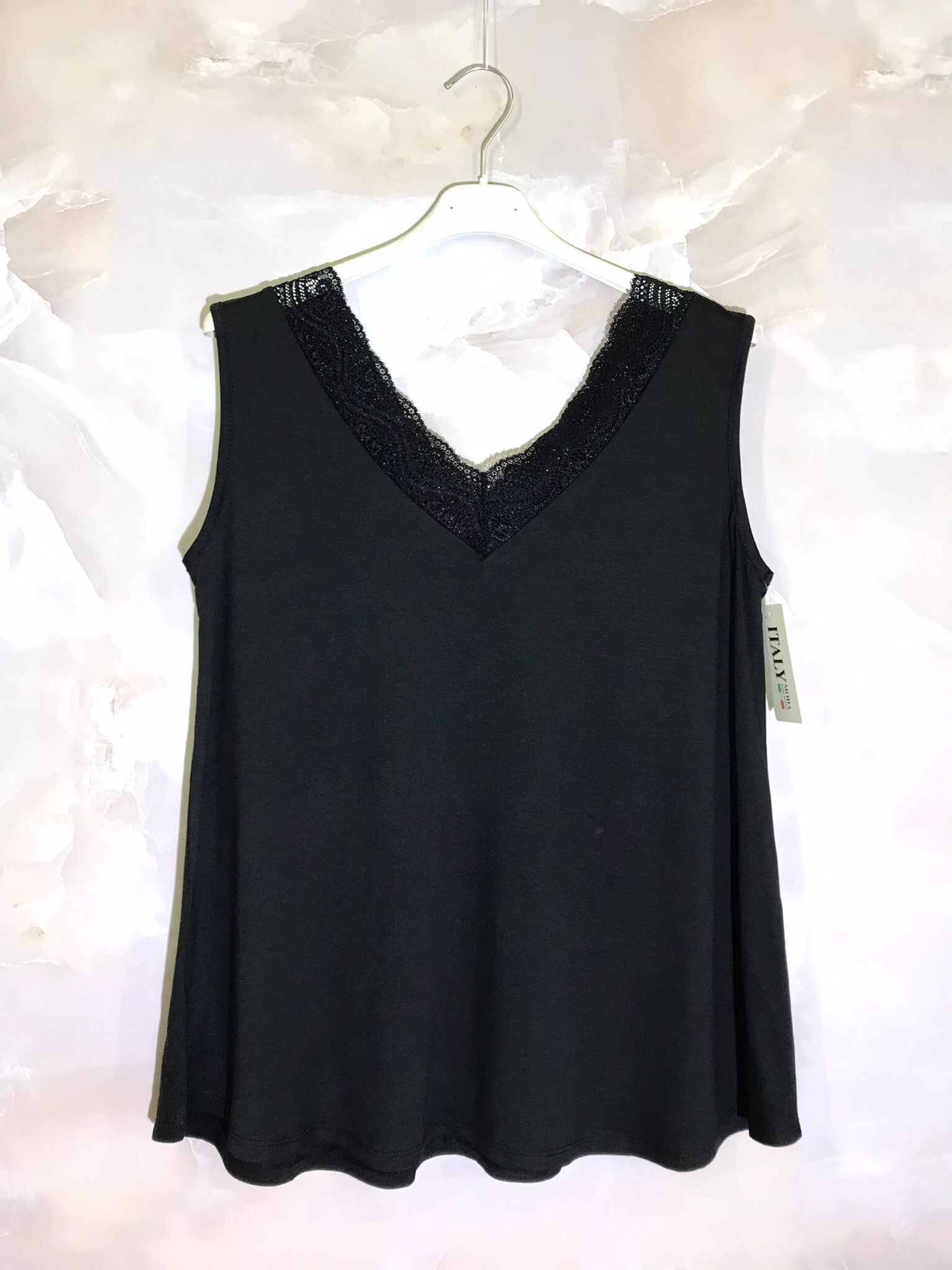 Grossiste D&L Creation - Top sans manches en col V avec dentelle