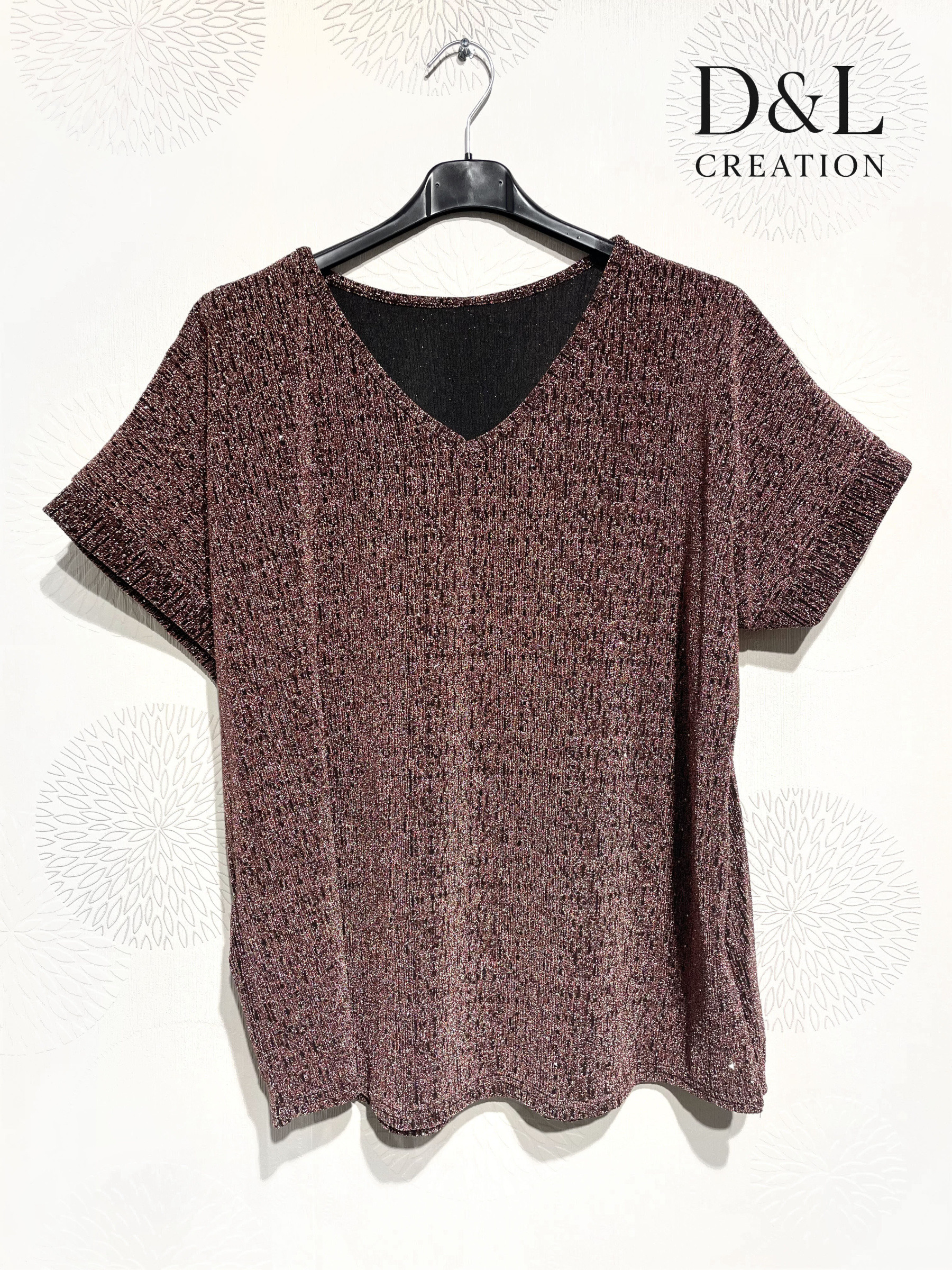 Wholesaler D&L CREATION - Sparkling sequin short-sleeve top sizes 38 to 50