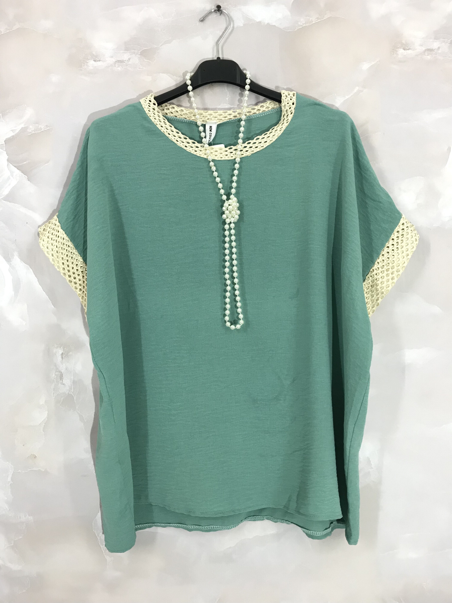 Grossiste D&L Creation - Top manches courtes bi-matière avec collier perlé T38 à T52