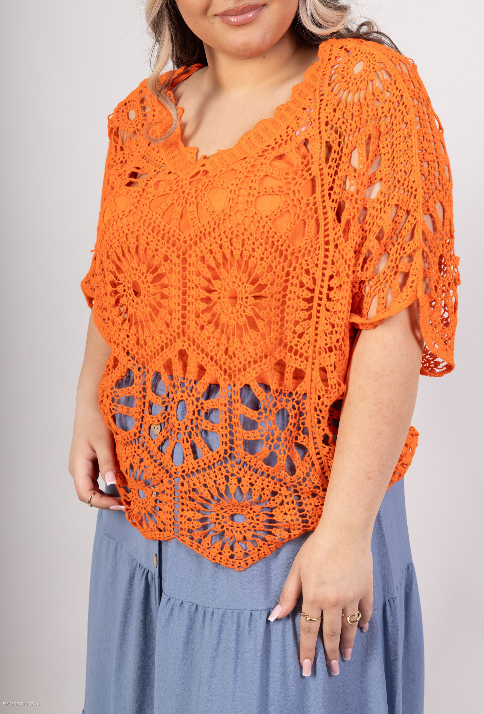 Grossiste D&L CREATION - Tunique en crochet avec débardeur uni T38 à T50
