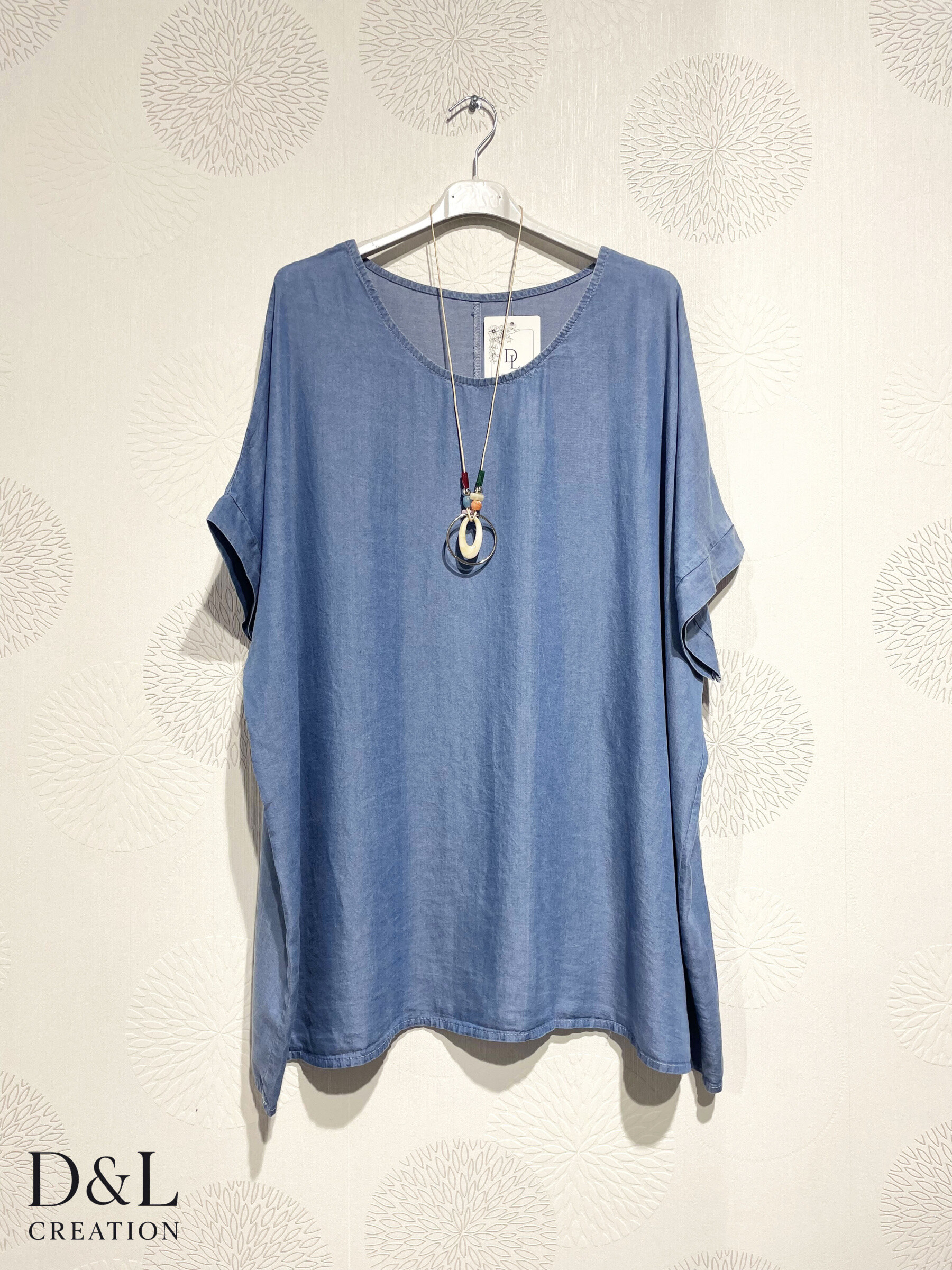 Grossiste D&L CREATION - Tunique grande taille en jean tencel avec collier T38 à T58
