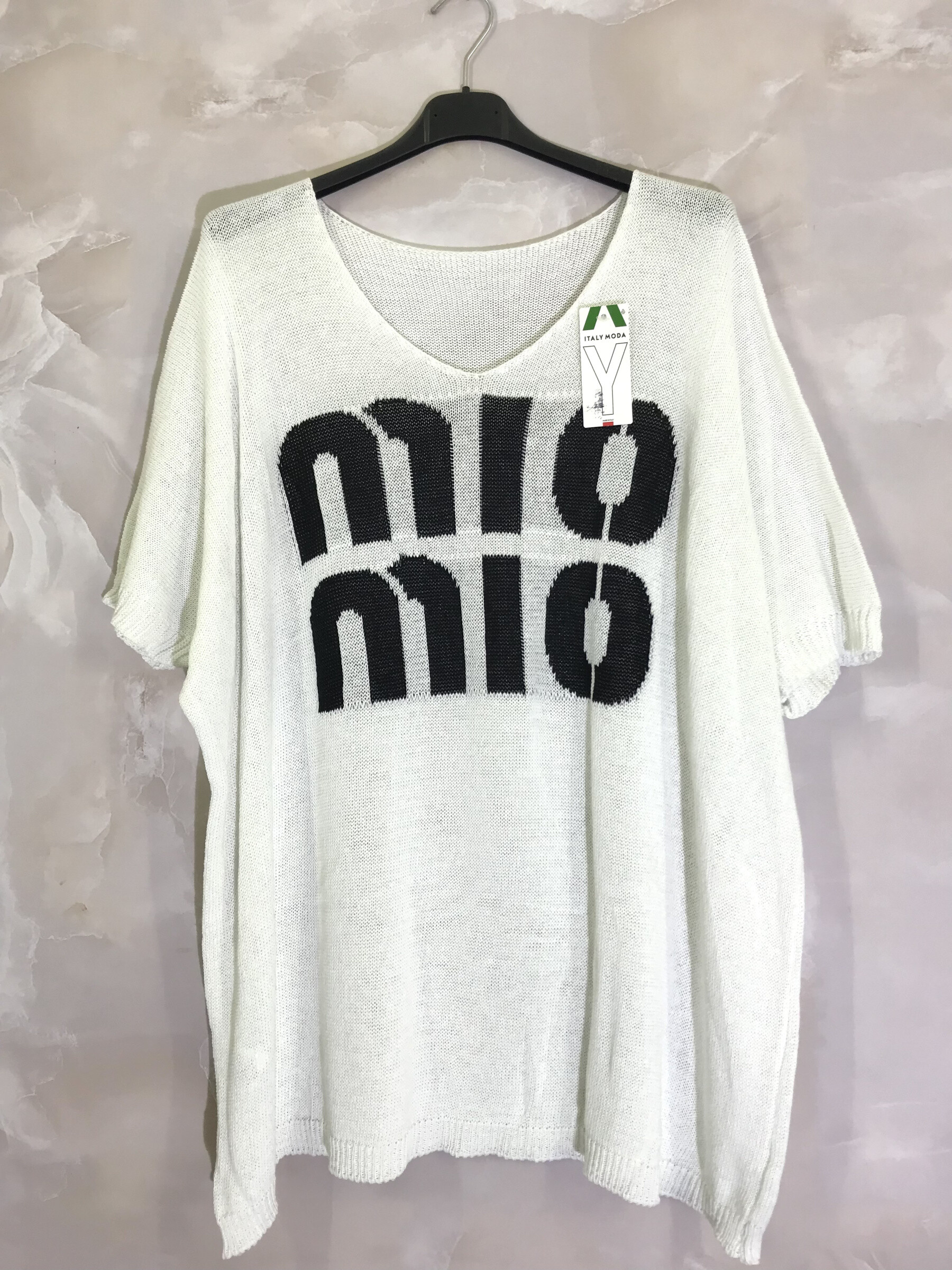 Wholesaler D&L CREATION - O open -collar tunic in V -neck with mio letters