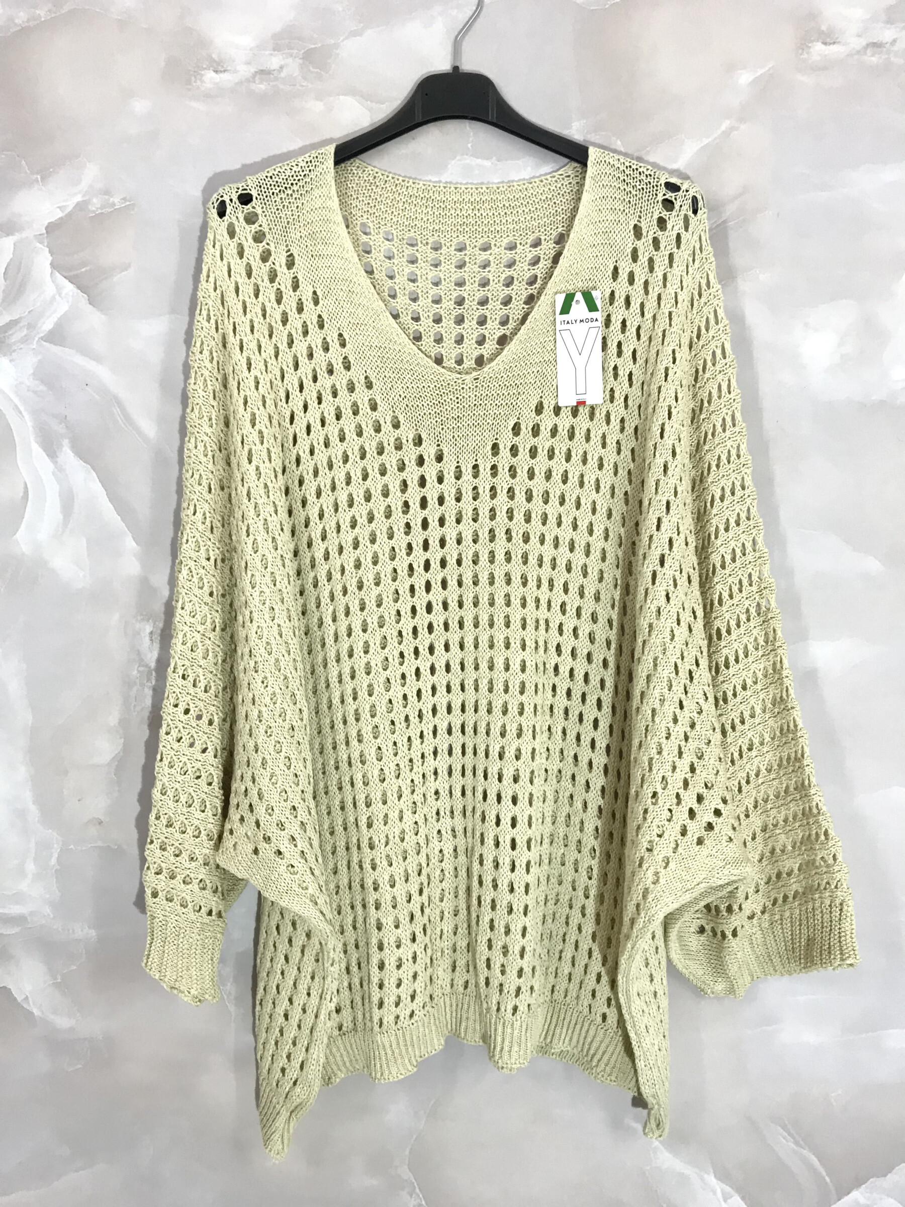 Wholesaler D&L Creation - Homemade tunic in large V -necks