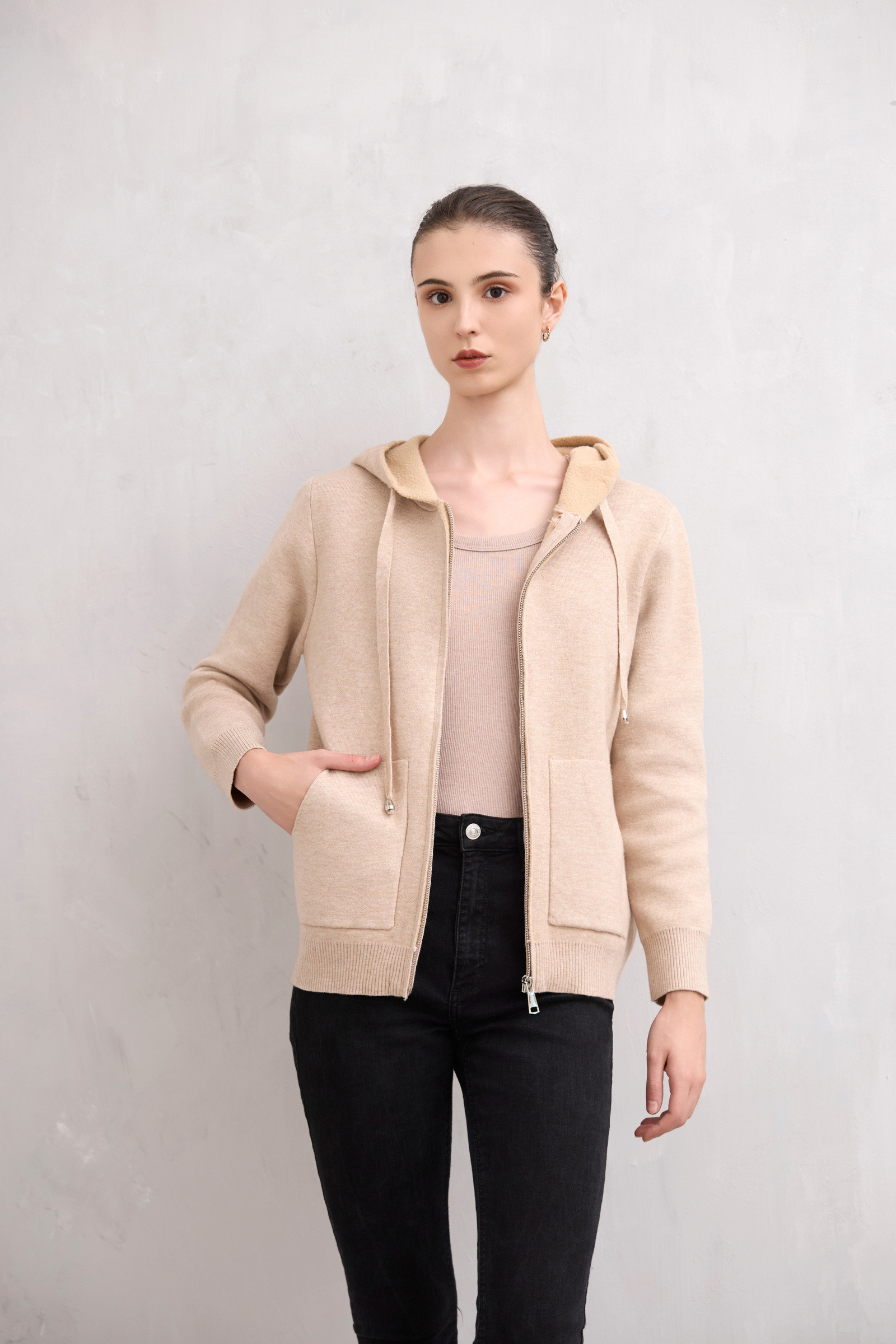 Grossiste D&M MAGLIFICIO - SWEAT À CAPUCHE FEMME, MÉLANGE DE LAINE