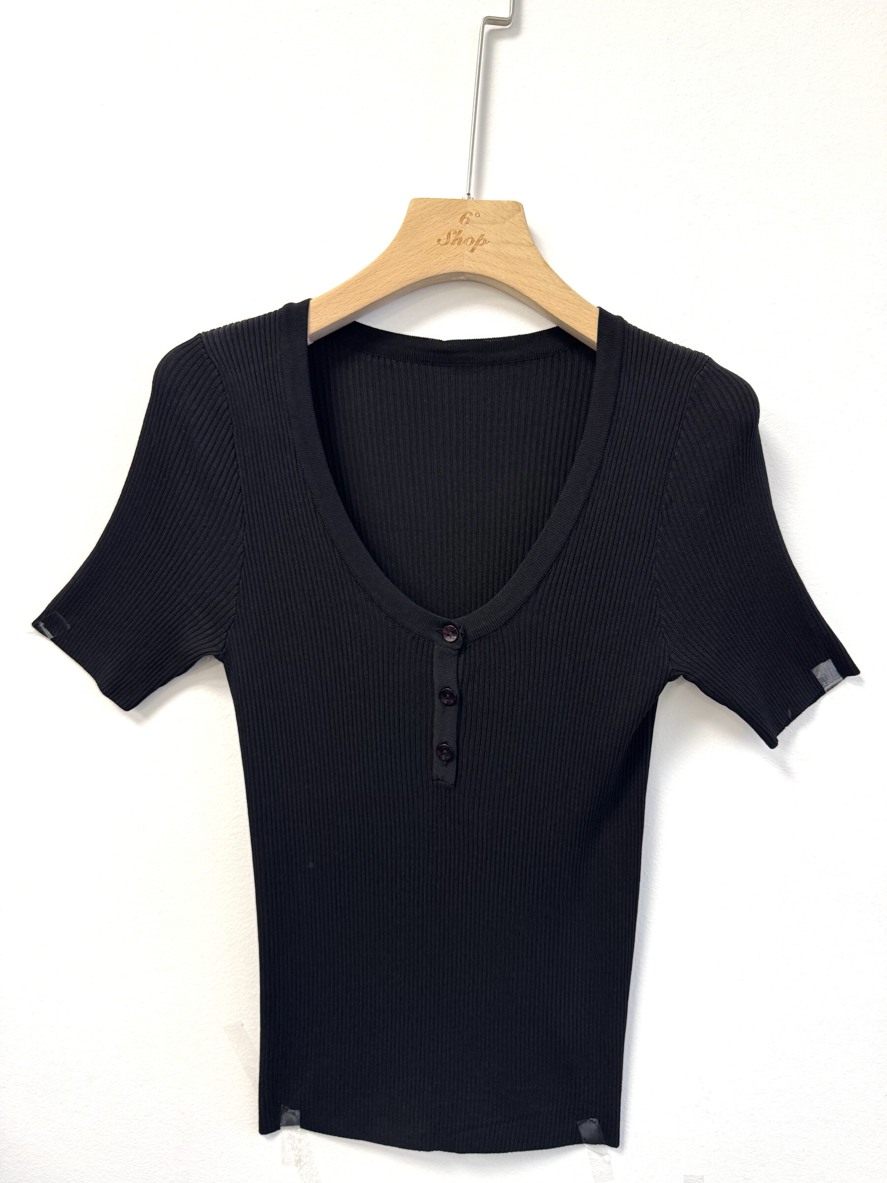Wholesaler D&M MAGLIFICIO - Striped T-shirt with buttons