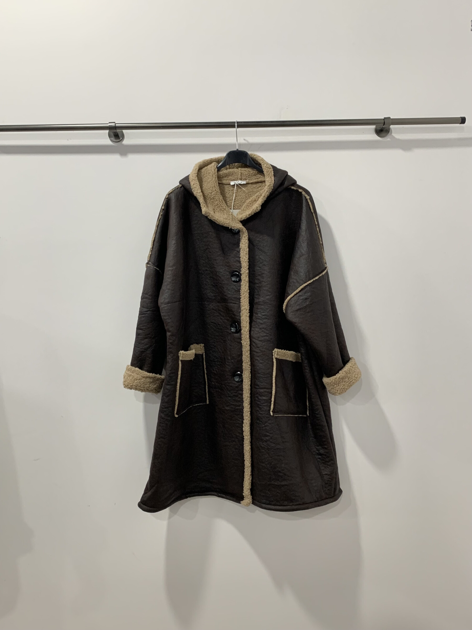 Manteau italien élégant, automne/hiver, en viscose mélangée, parfait pour la saison froide.