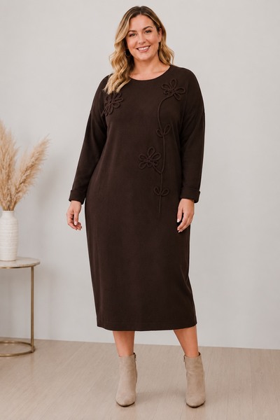 Grossiste Danny - Robe en maille brodée Grossiste Danny - Robe en maille brodée