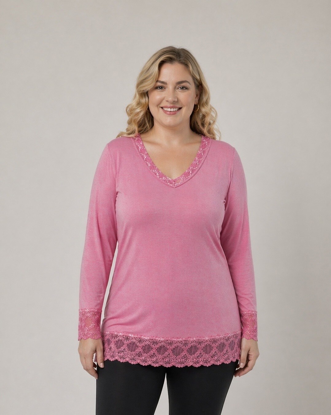 Grossiste Danny - T-shirt col V avec dentelle