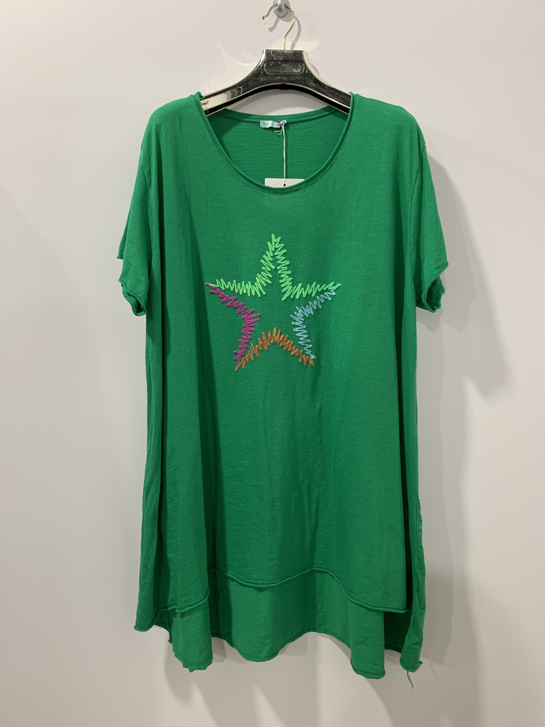 Star T-shirt for women, 100% cotton, made in Italy. Ideal for spring/summer, perfect for plus sizes.