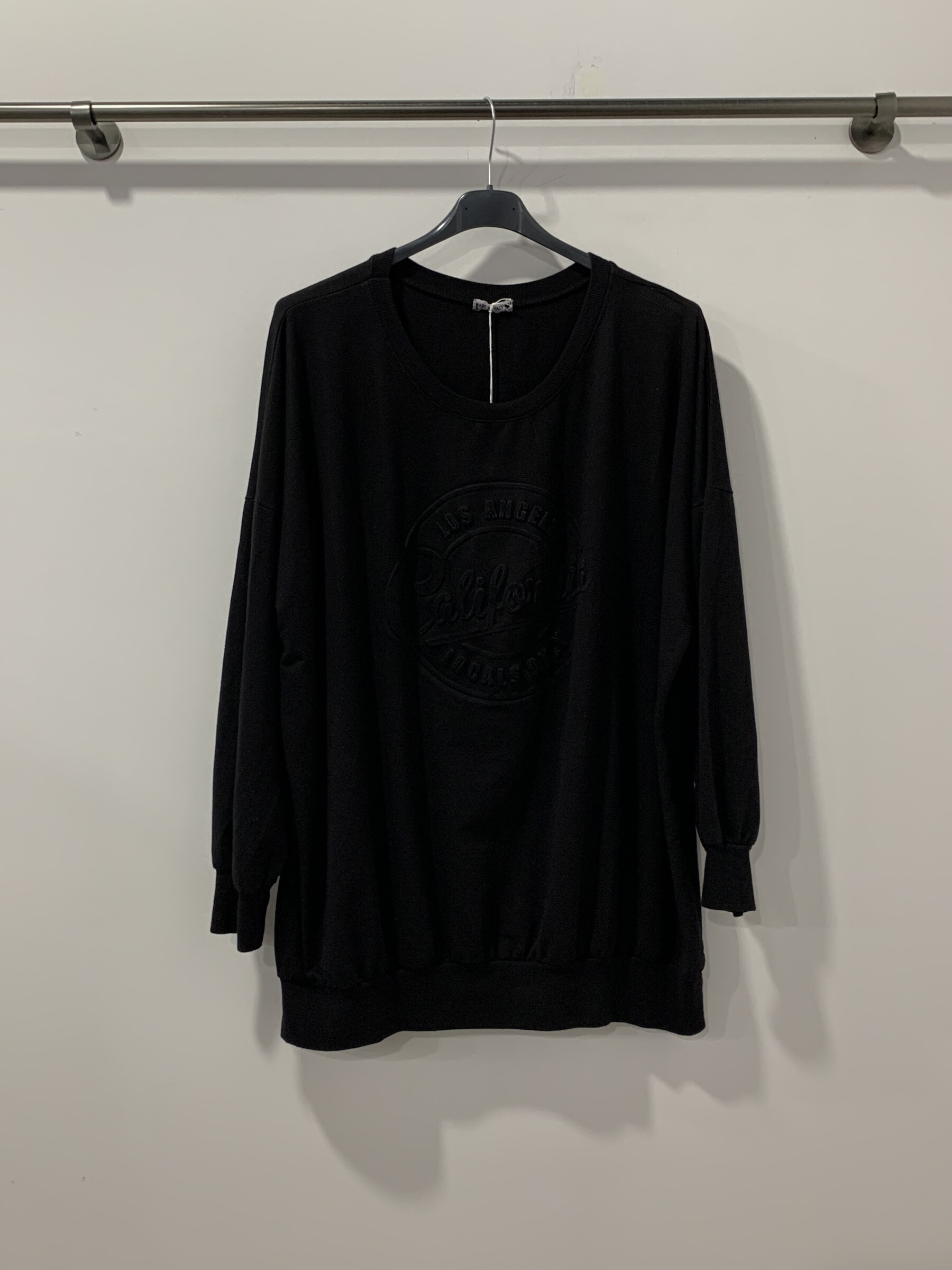 Tunique confortable en coton stretch, fabriquée en Italie. Parfait pour l'automne, grande taille.